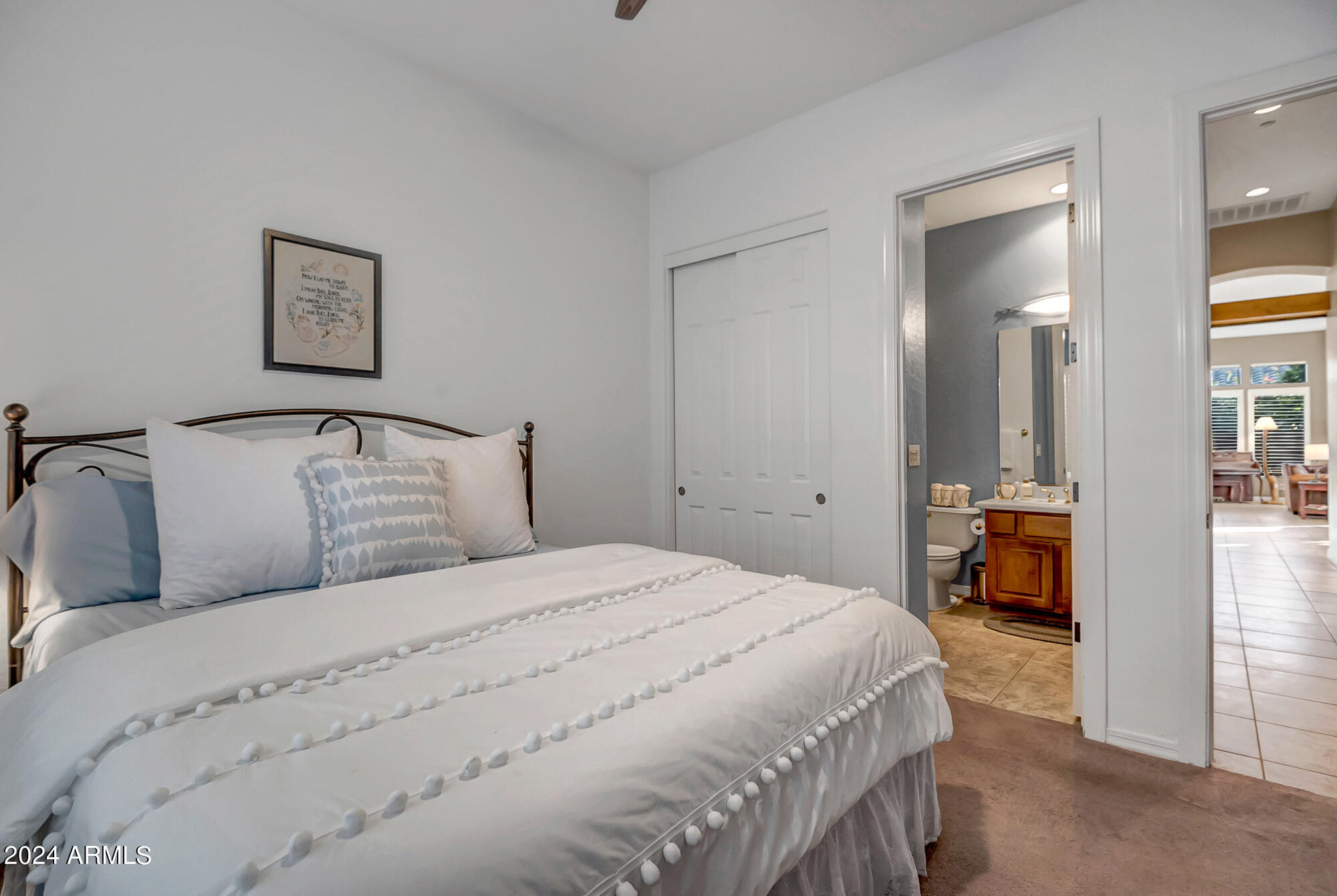 2254 W HAZELHURST Drive