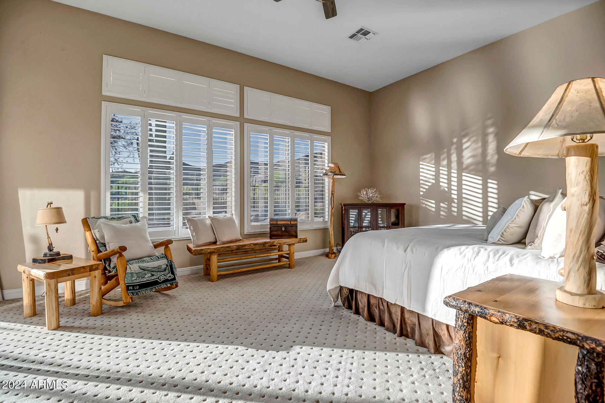 2254 W HAZELHURST Drive