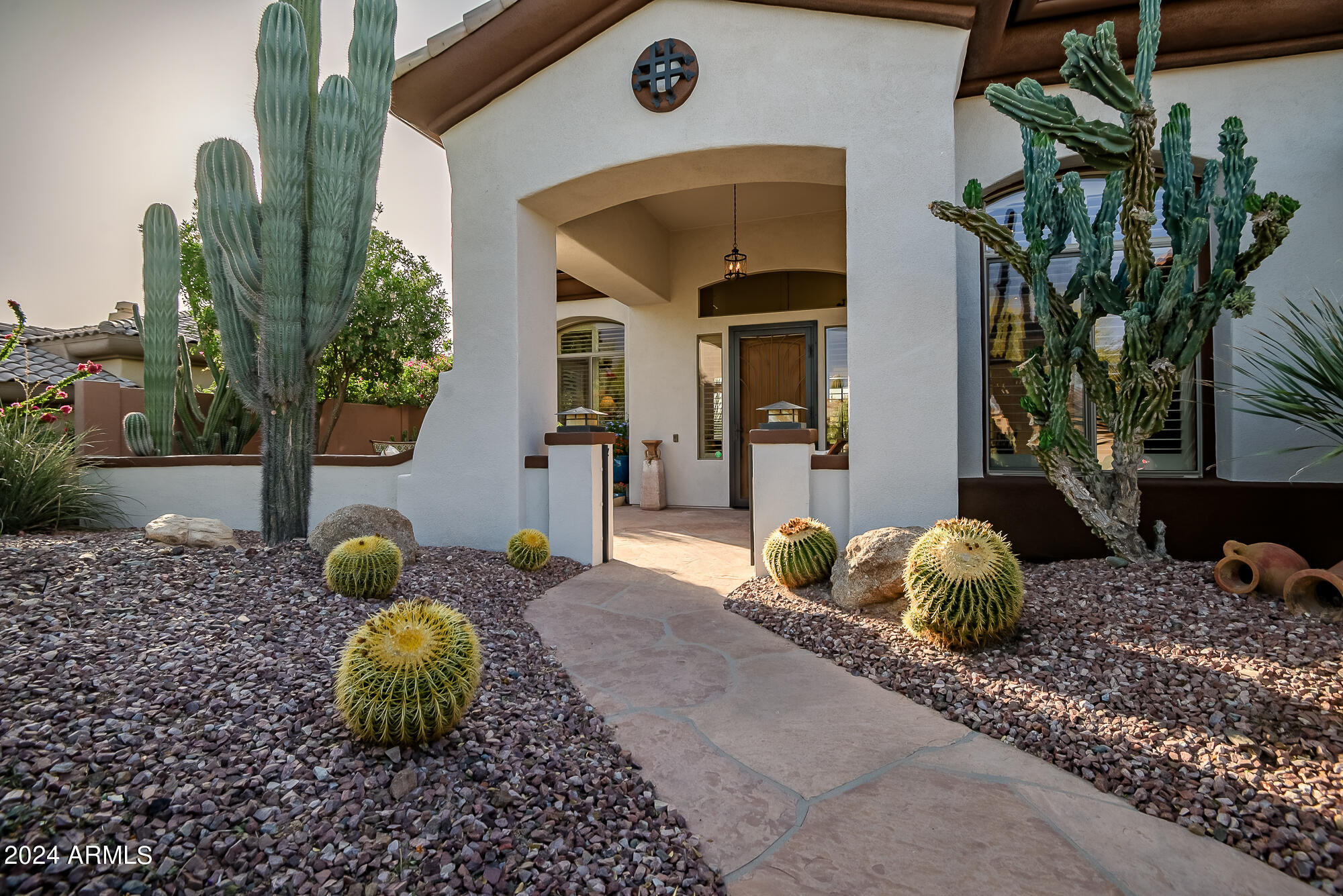 2254 W HAZELHURST Drive