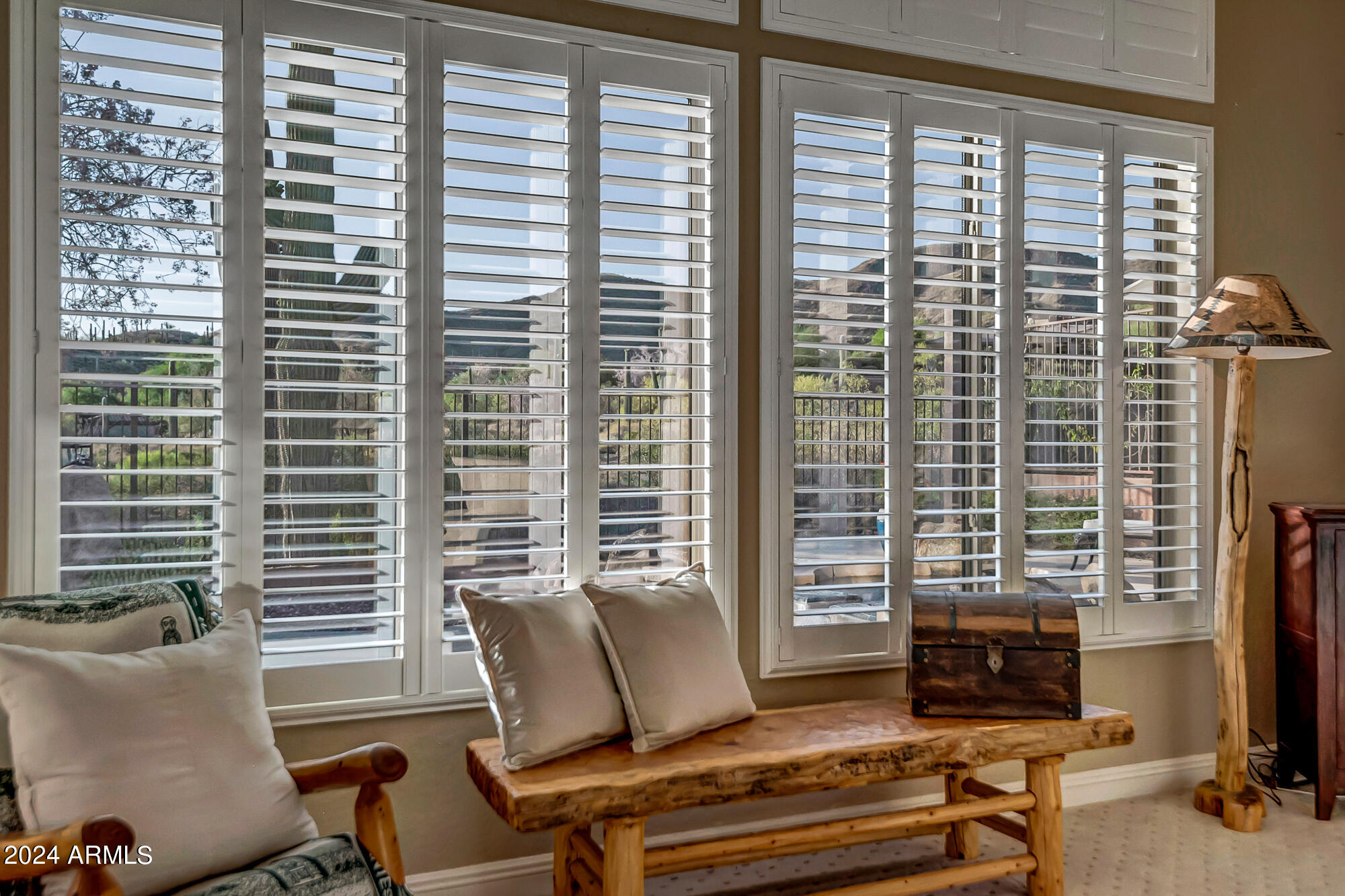 2254 W HAZELHURST Drive