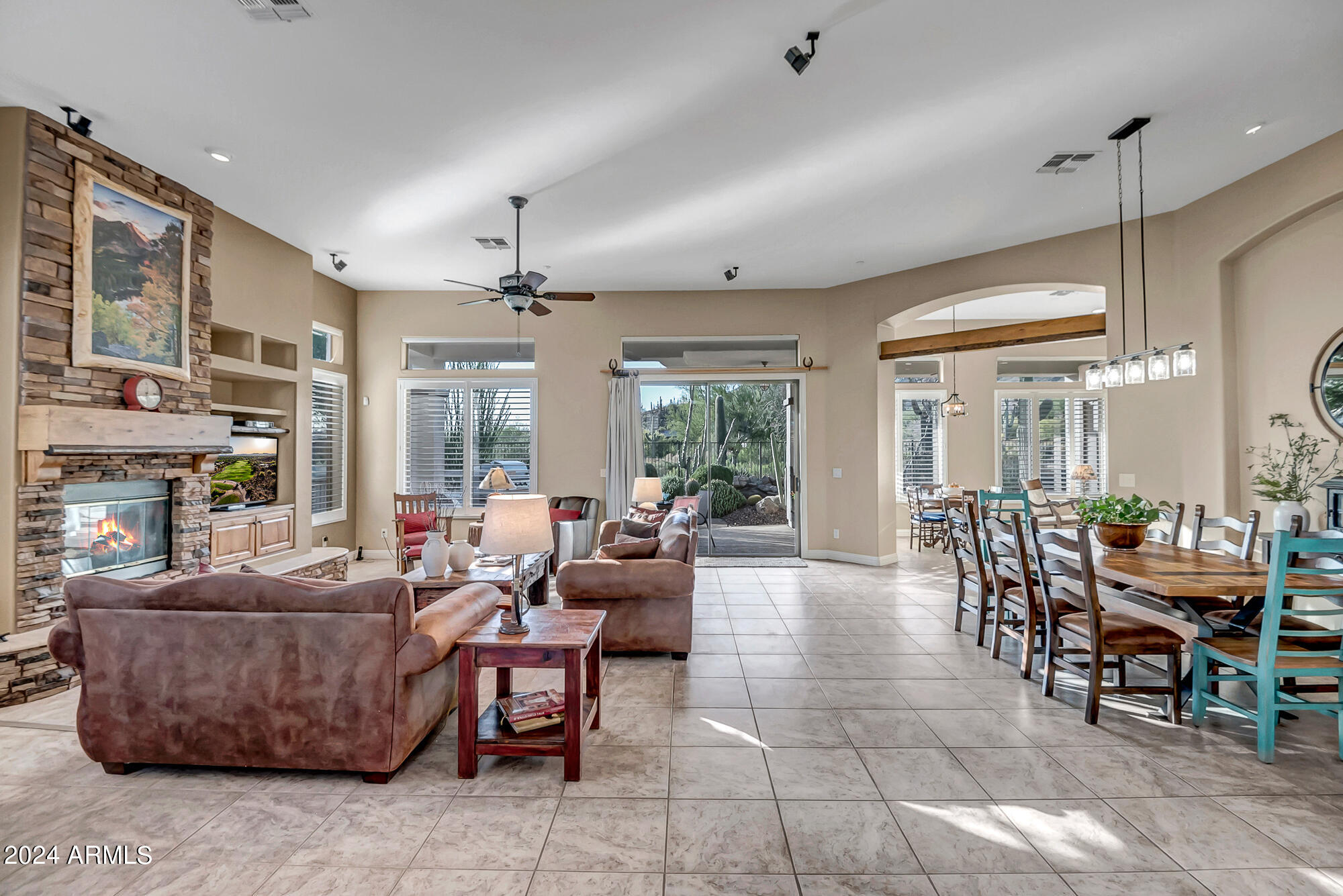 2254 W HAZELHURST Drive