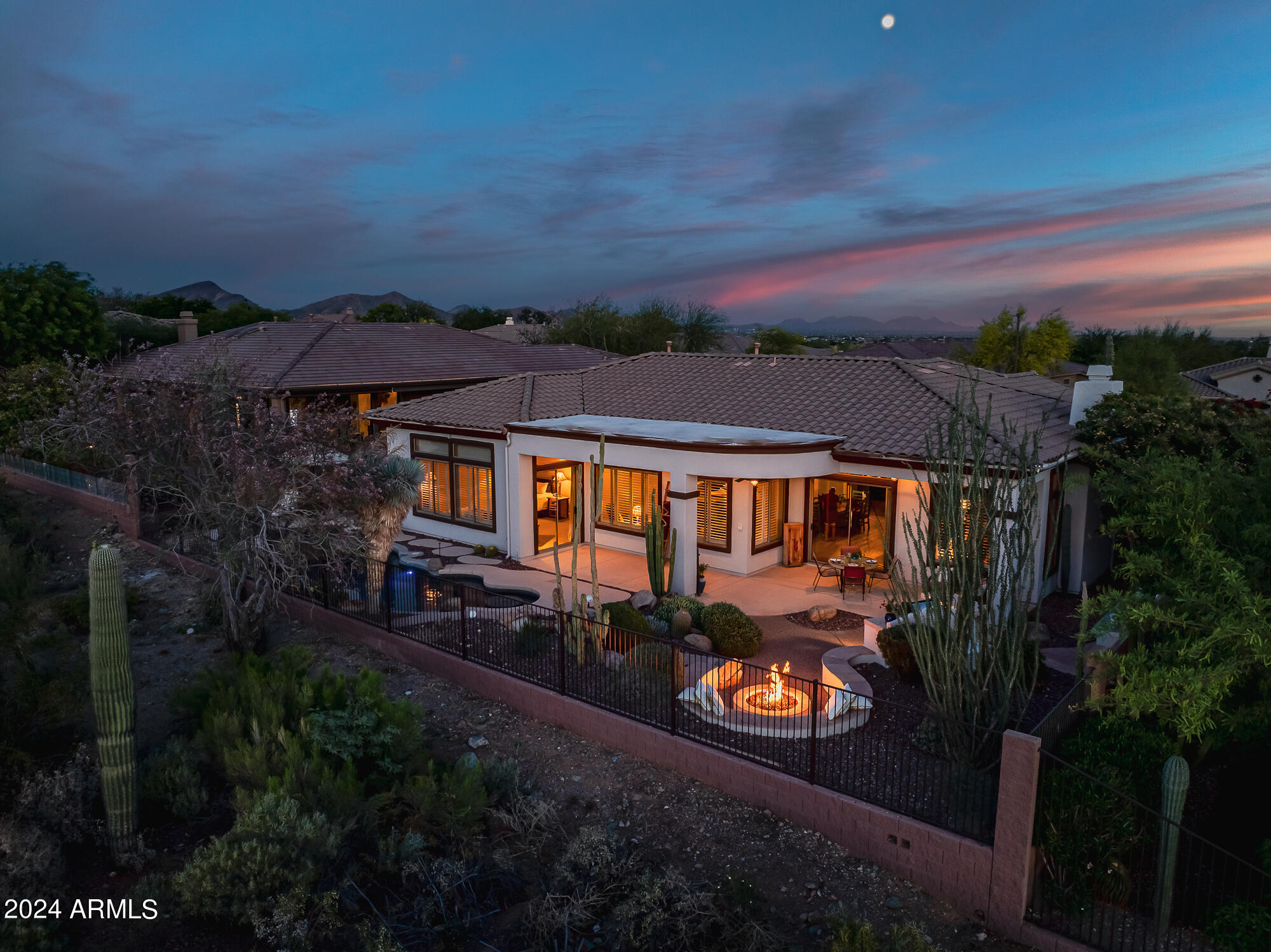 2254 W HAZELHURST Drive