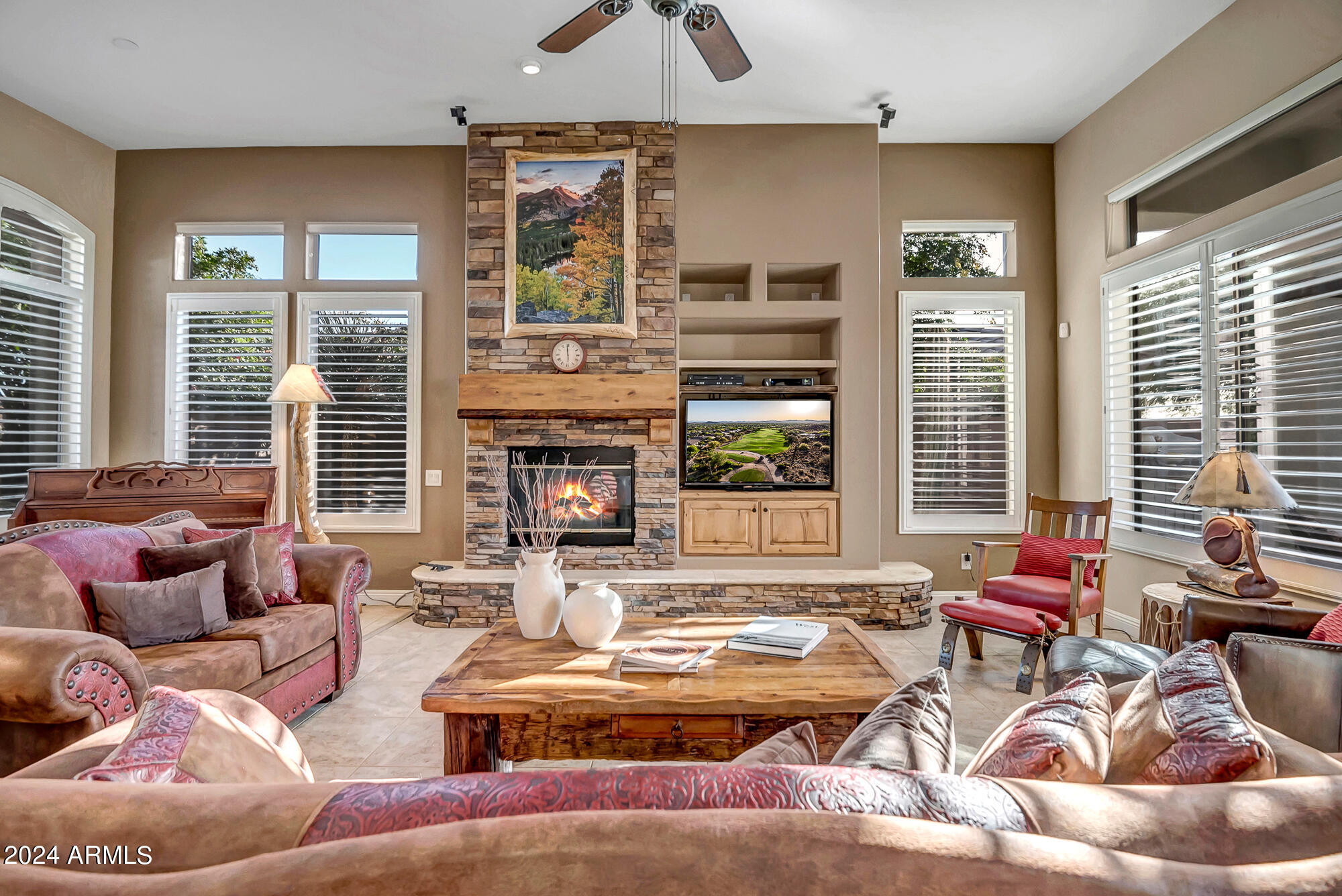 2254 W HAZELHURST Drive