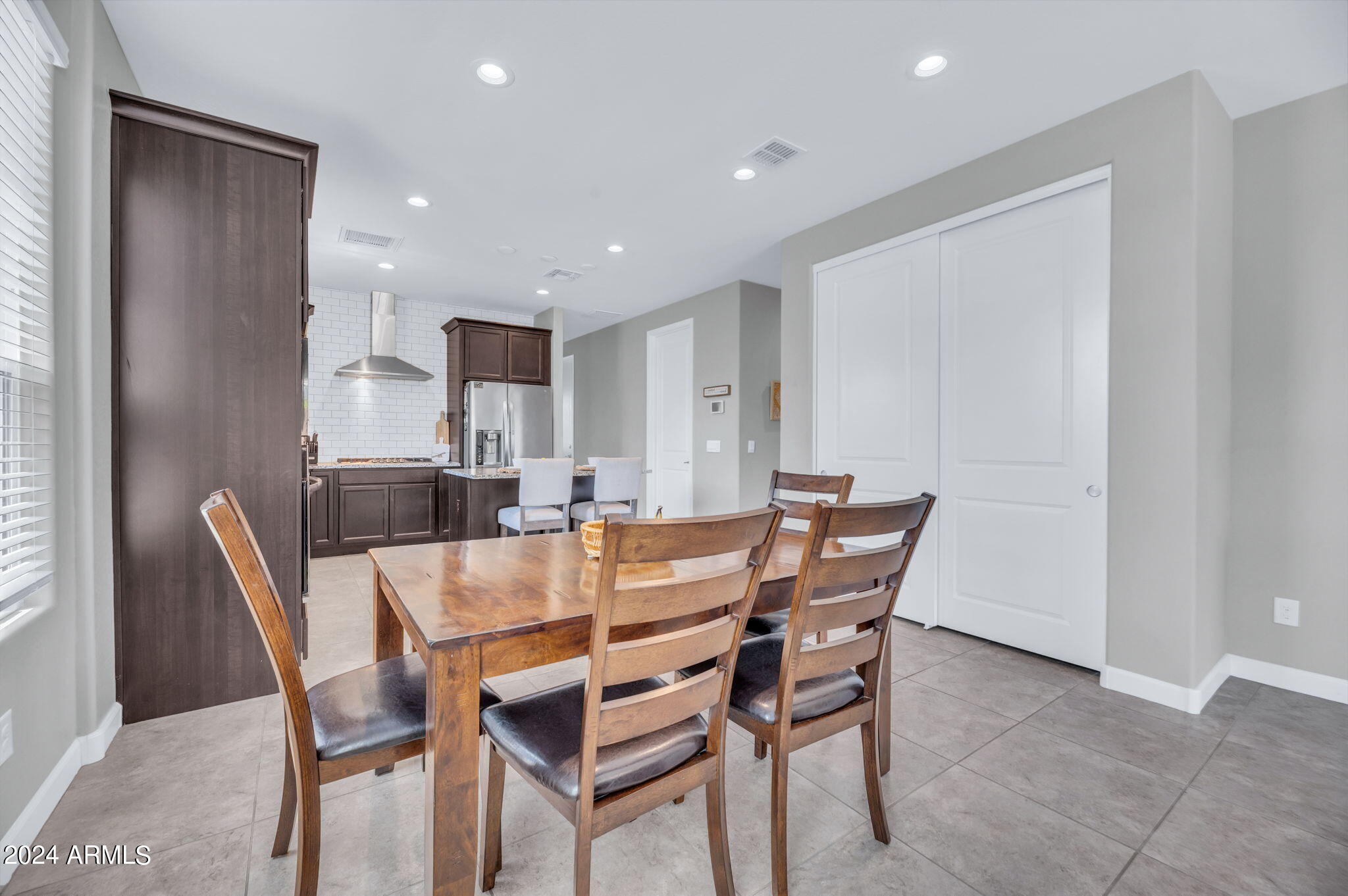 2025 E Charlotte Drive