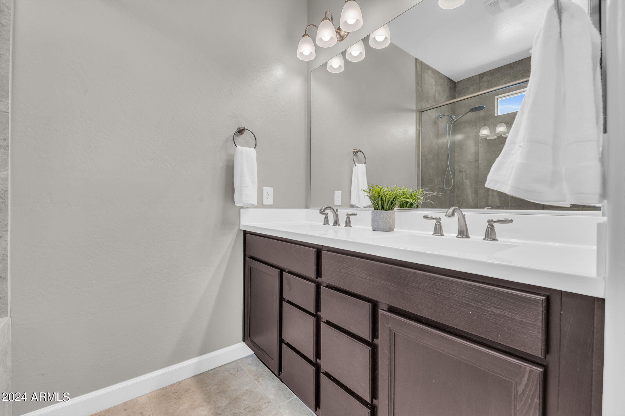 2025 E Charlotte Drive