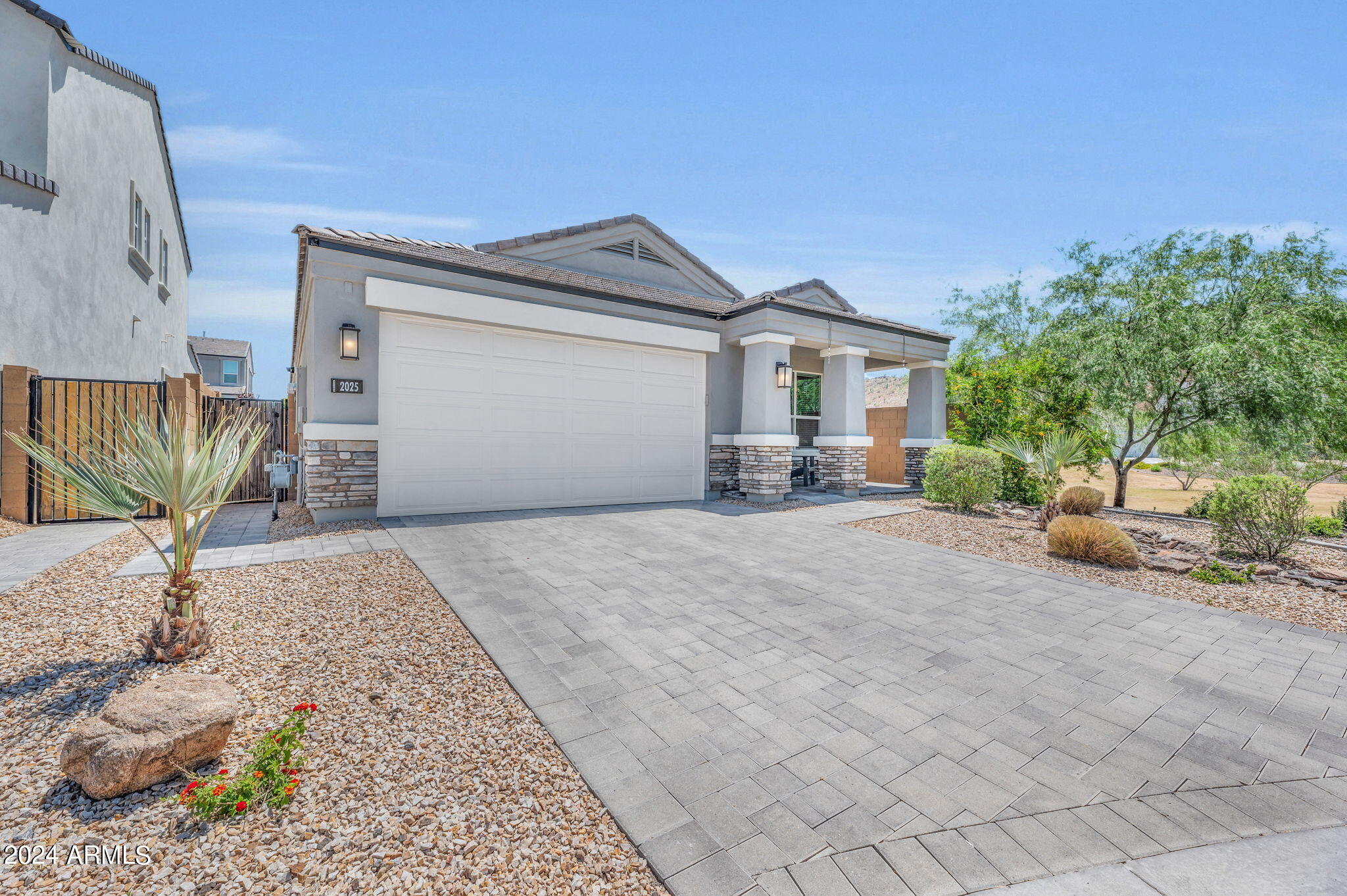 2025 E Charlotte Drive