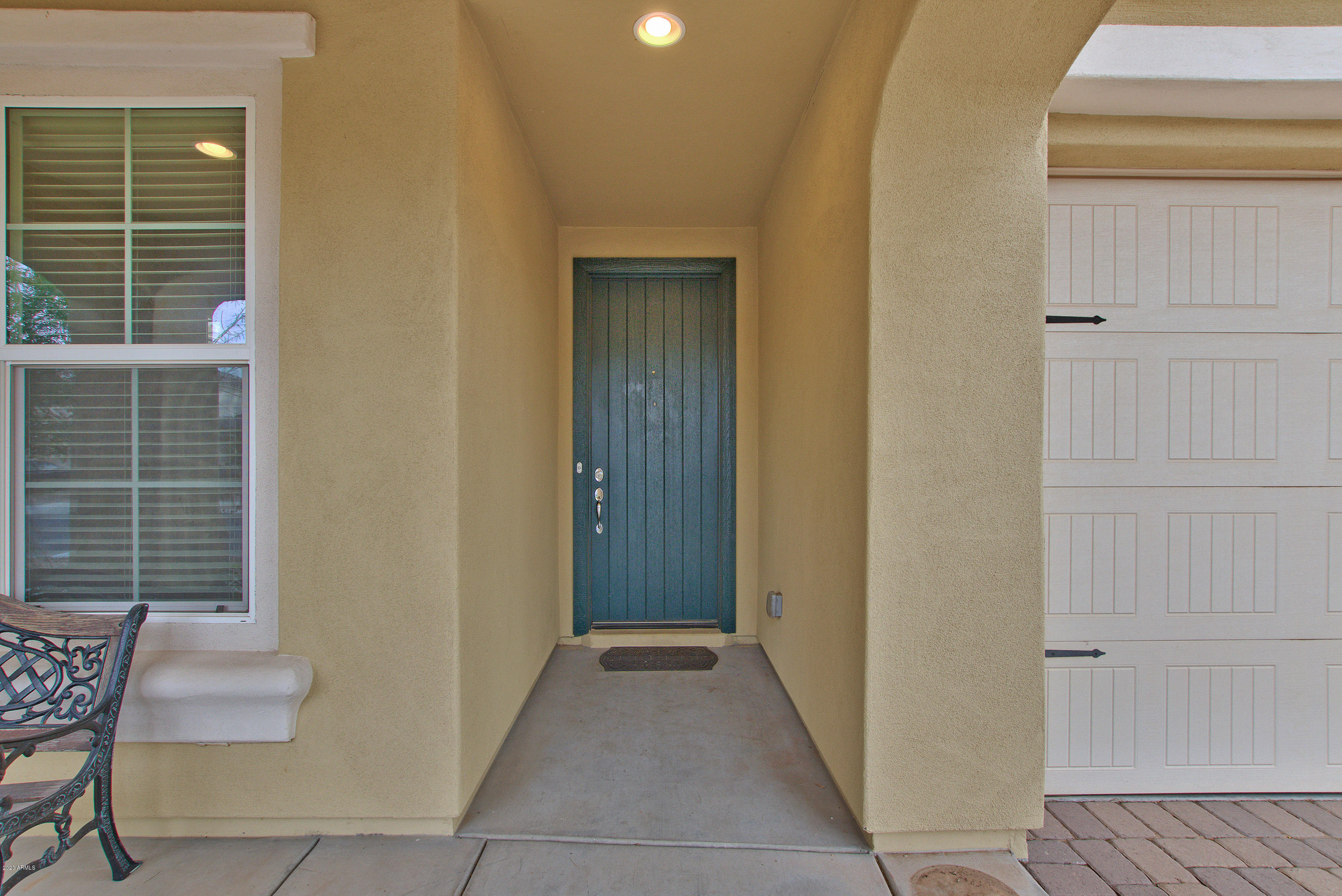 10217 E SABLE Avenue