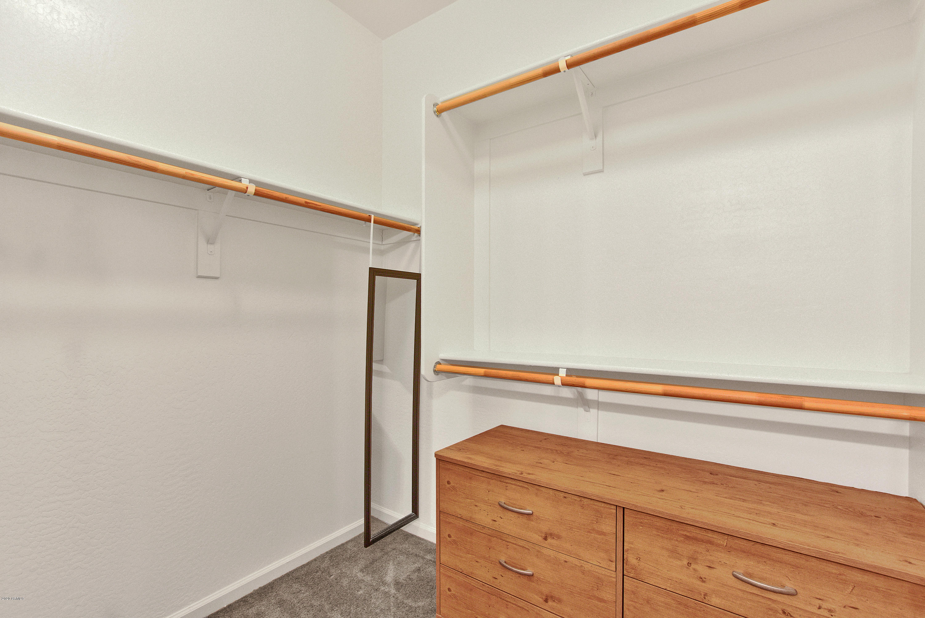 10217 E SABLE Avenue