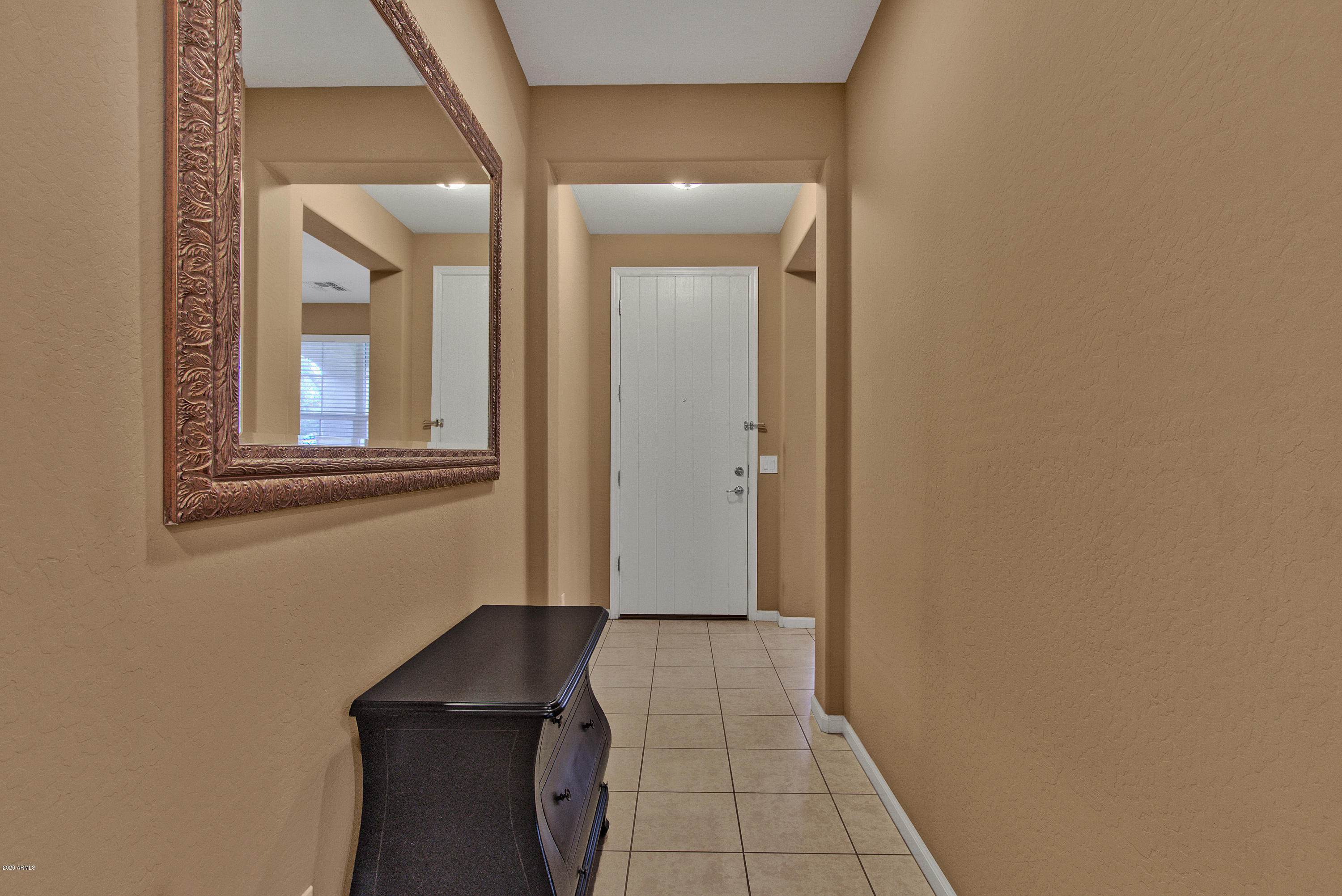 10217 E SABLE Avenue