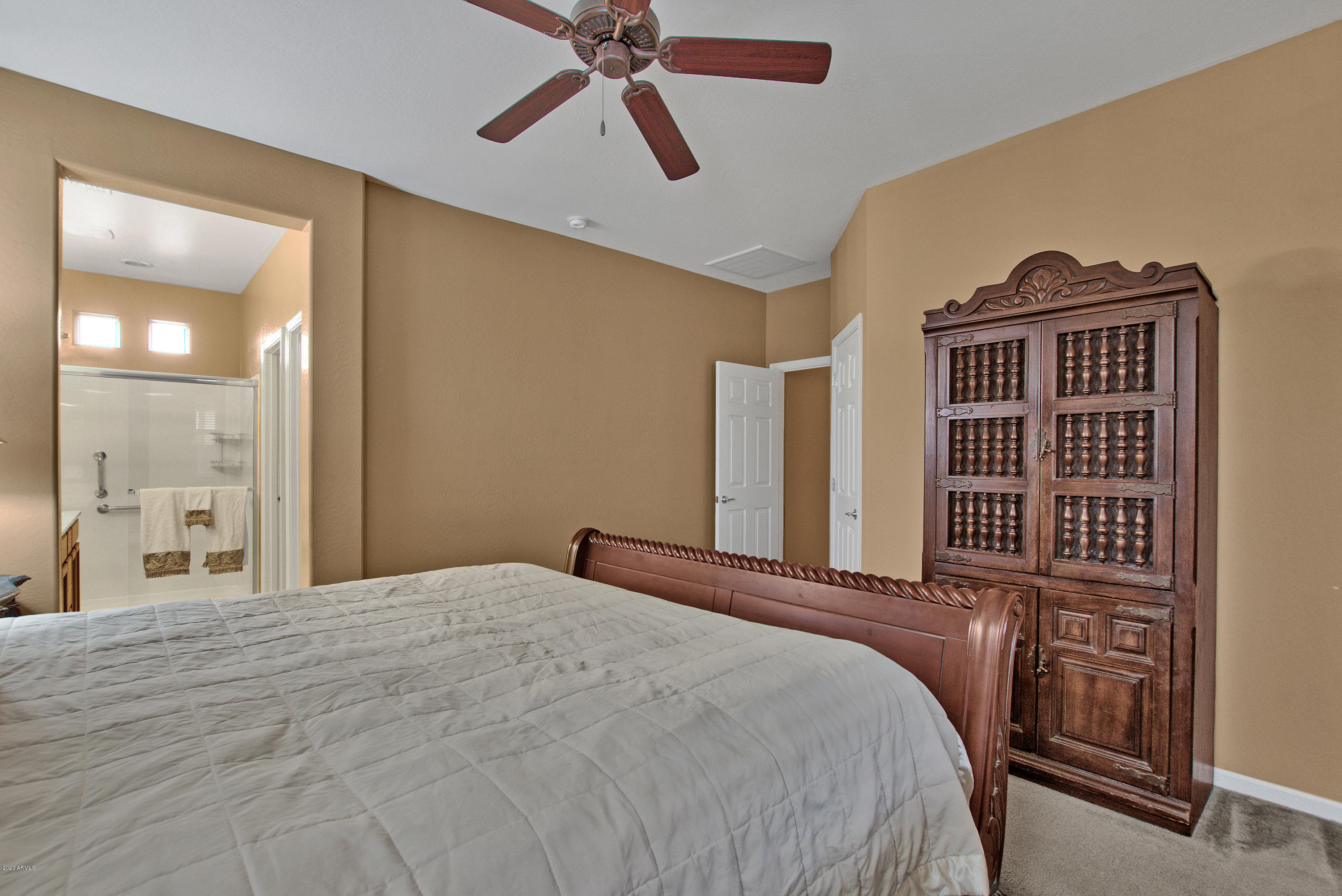 10217 E SABLE Avenue