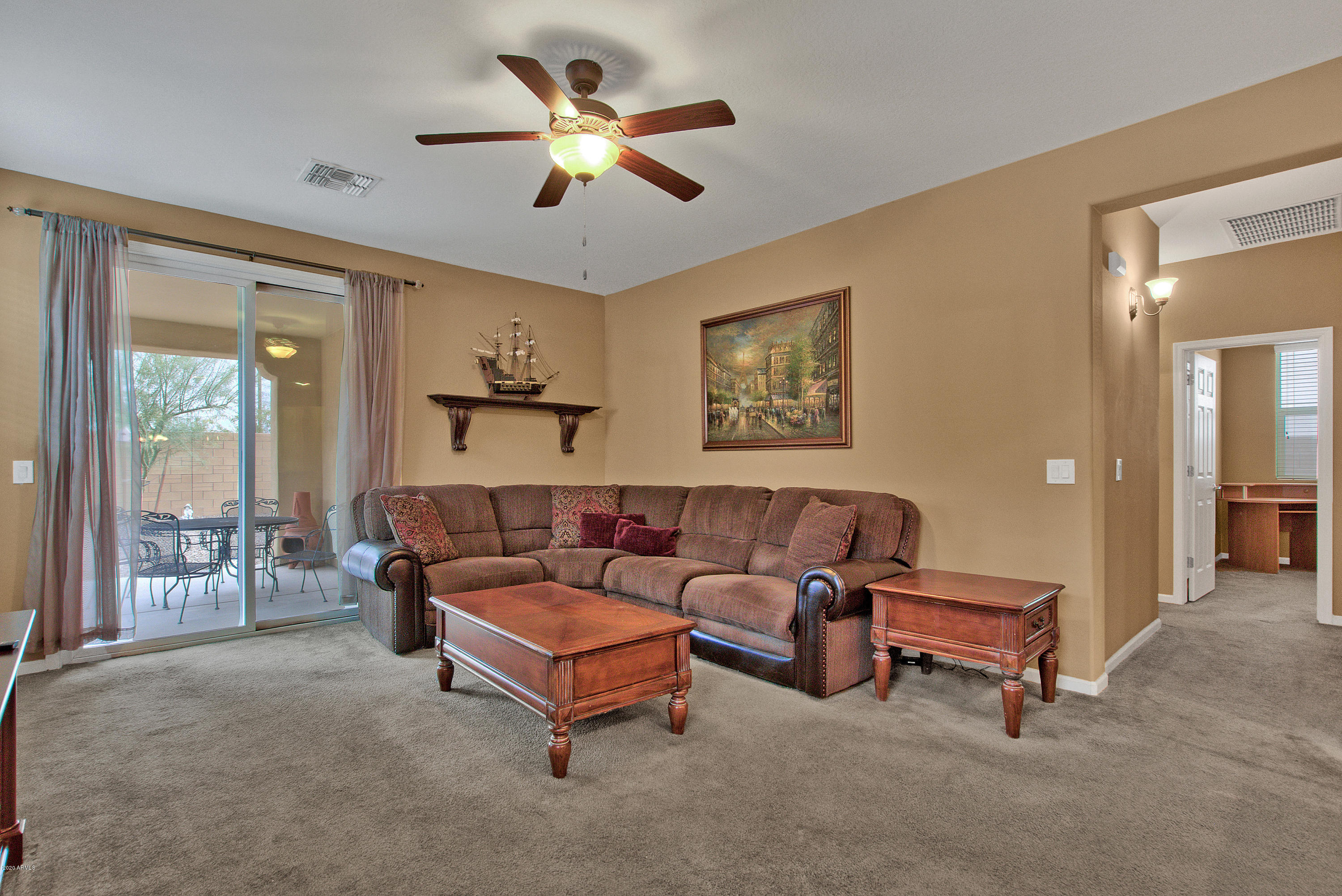 10217 E SABLE Avenue