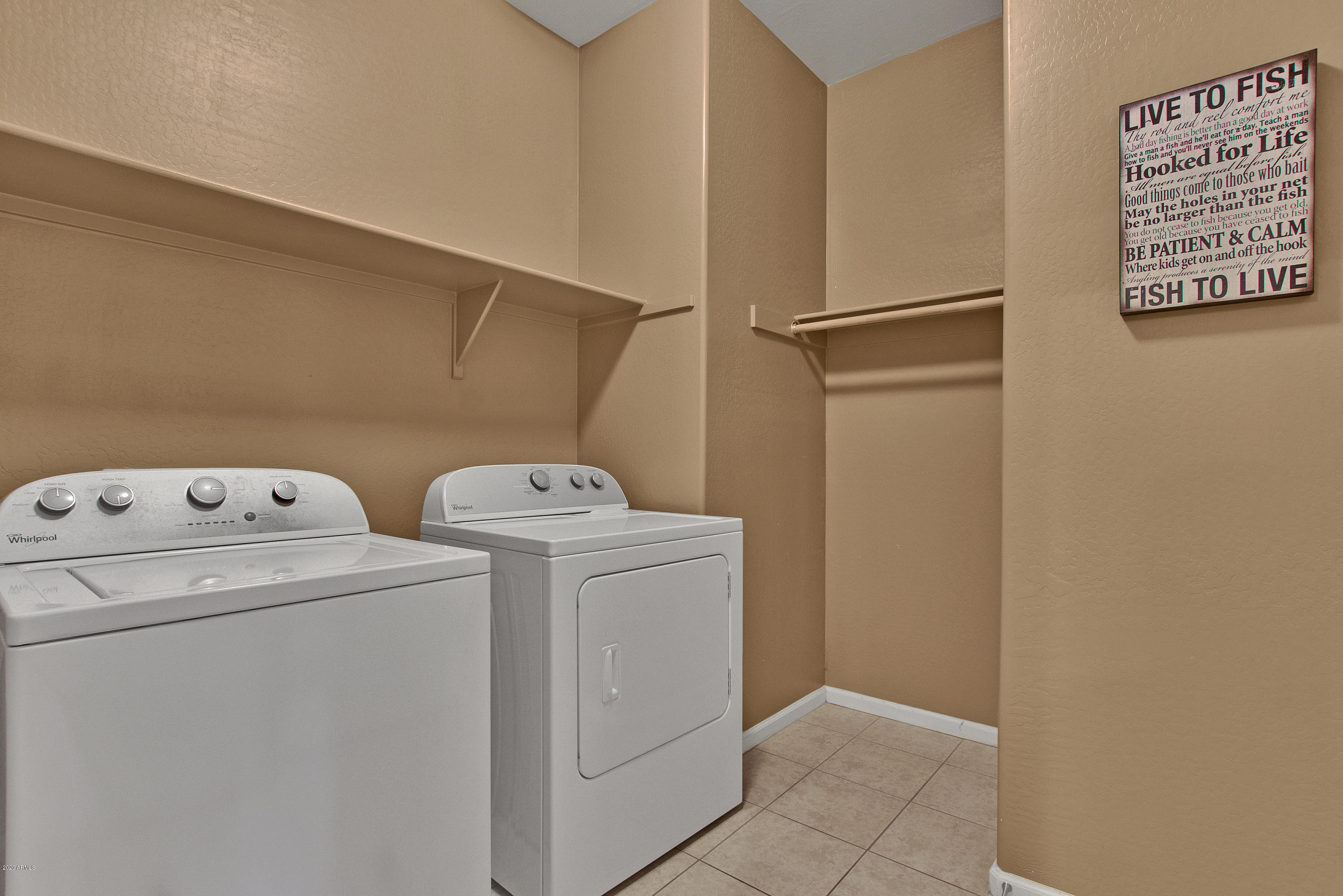 10217 E SABLE Avenue