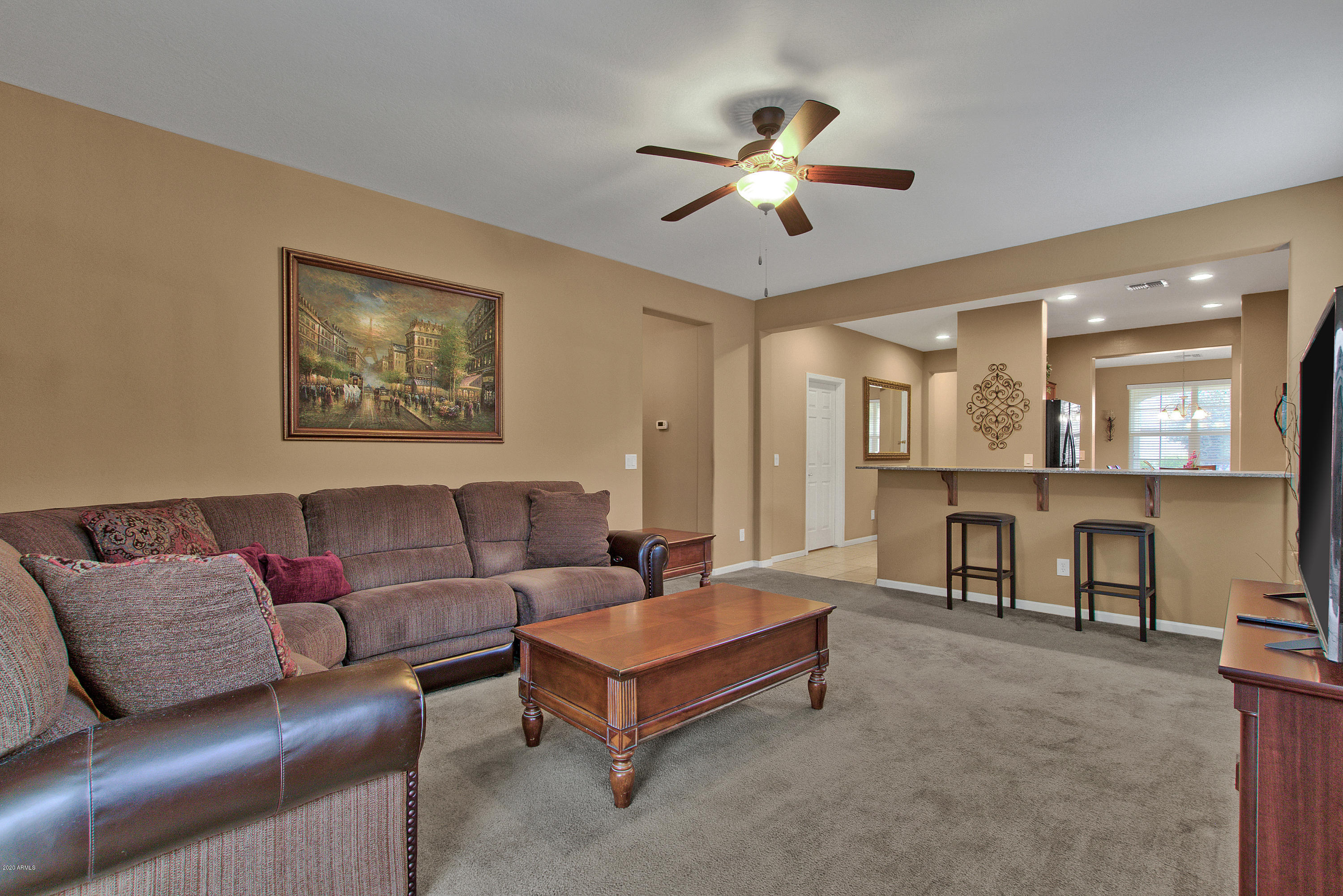 10217 E SABLE Avenue