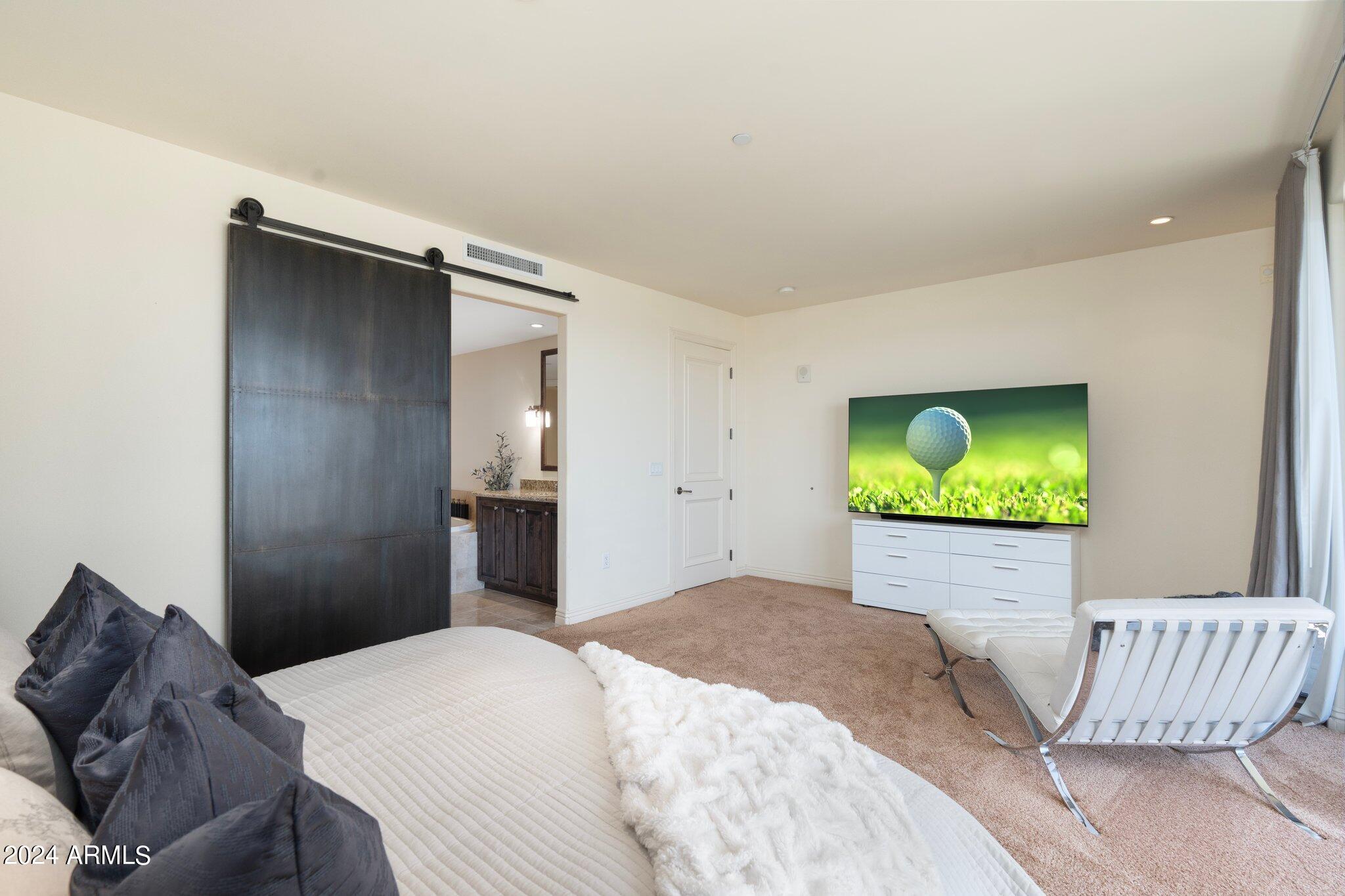 7175 E CAMELBACK Road, 907