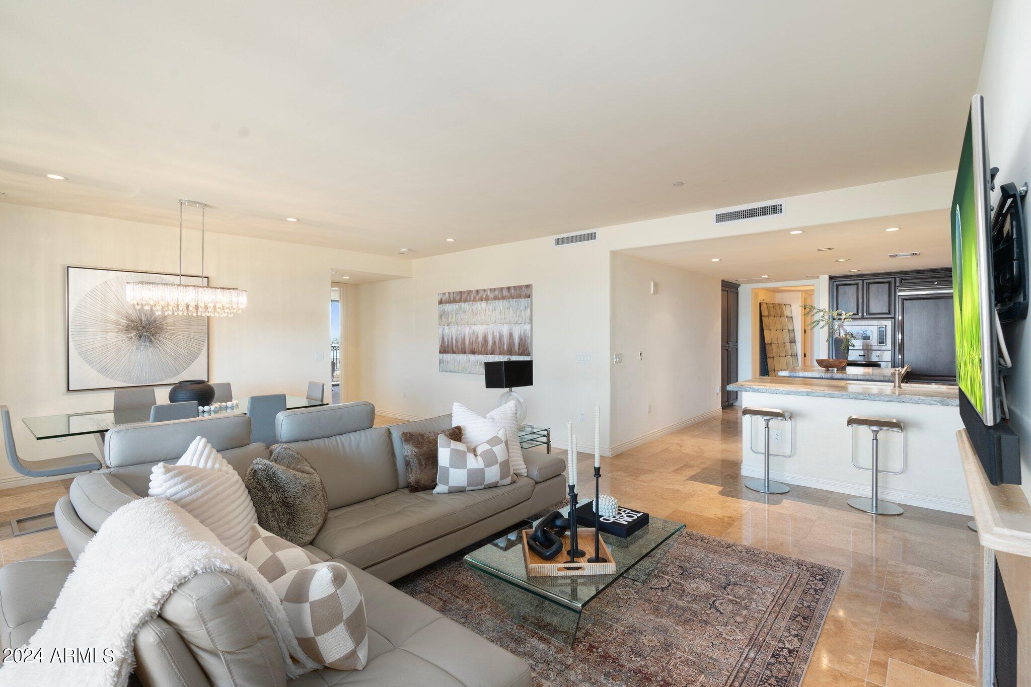 7175 E CAMELBACK Road, 907