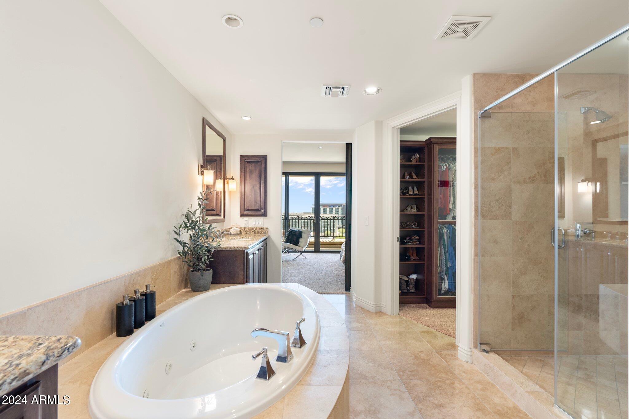 7175 E CAMELBACK Road, 907