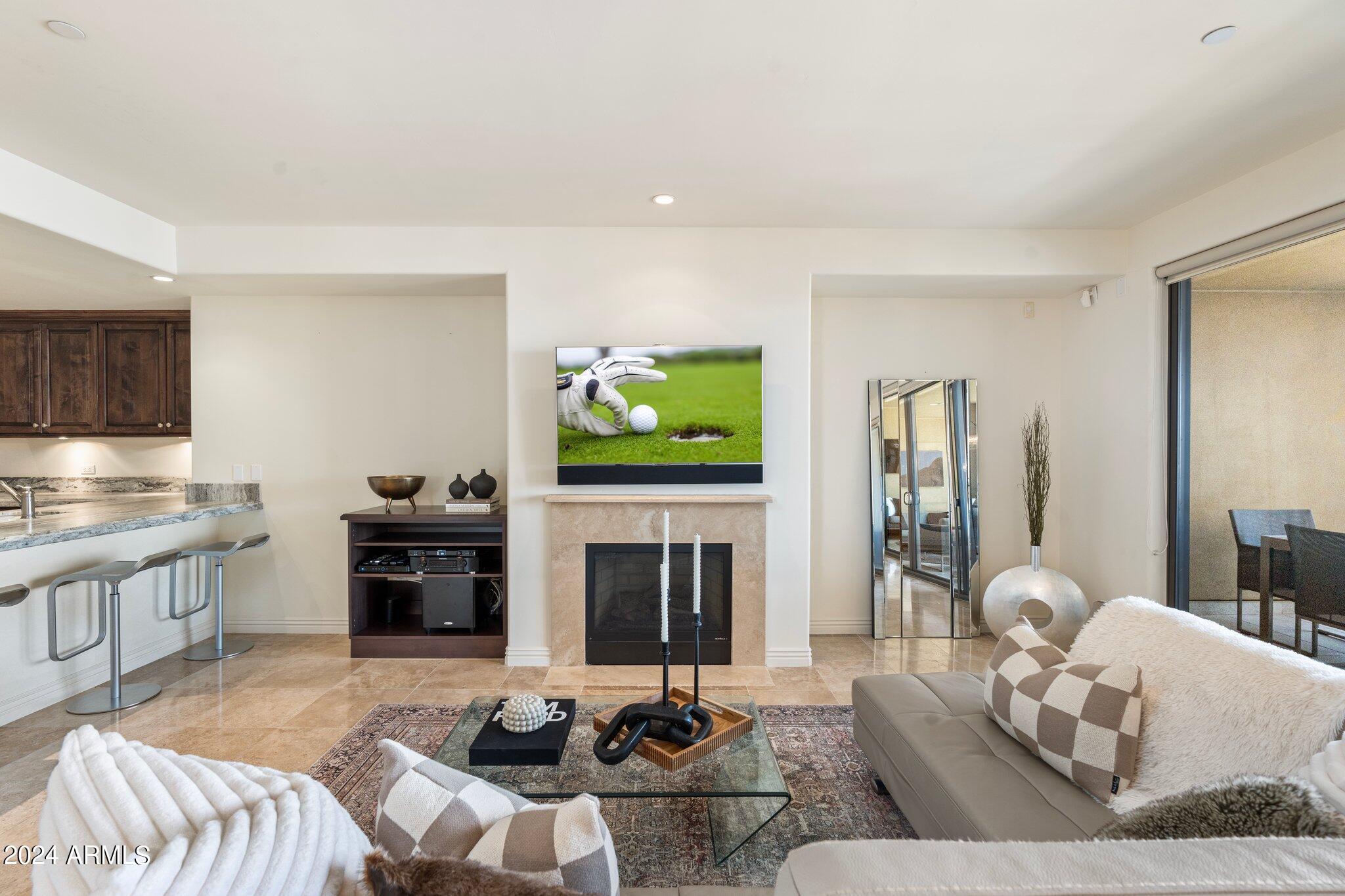 7175 E CAMELBACK Road, 907