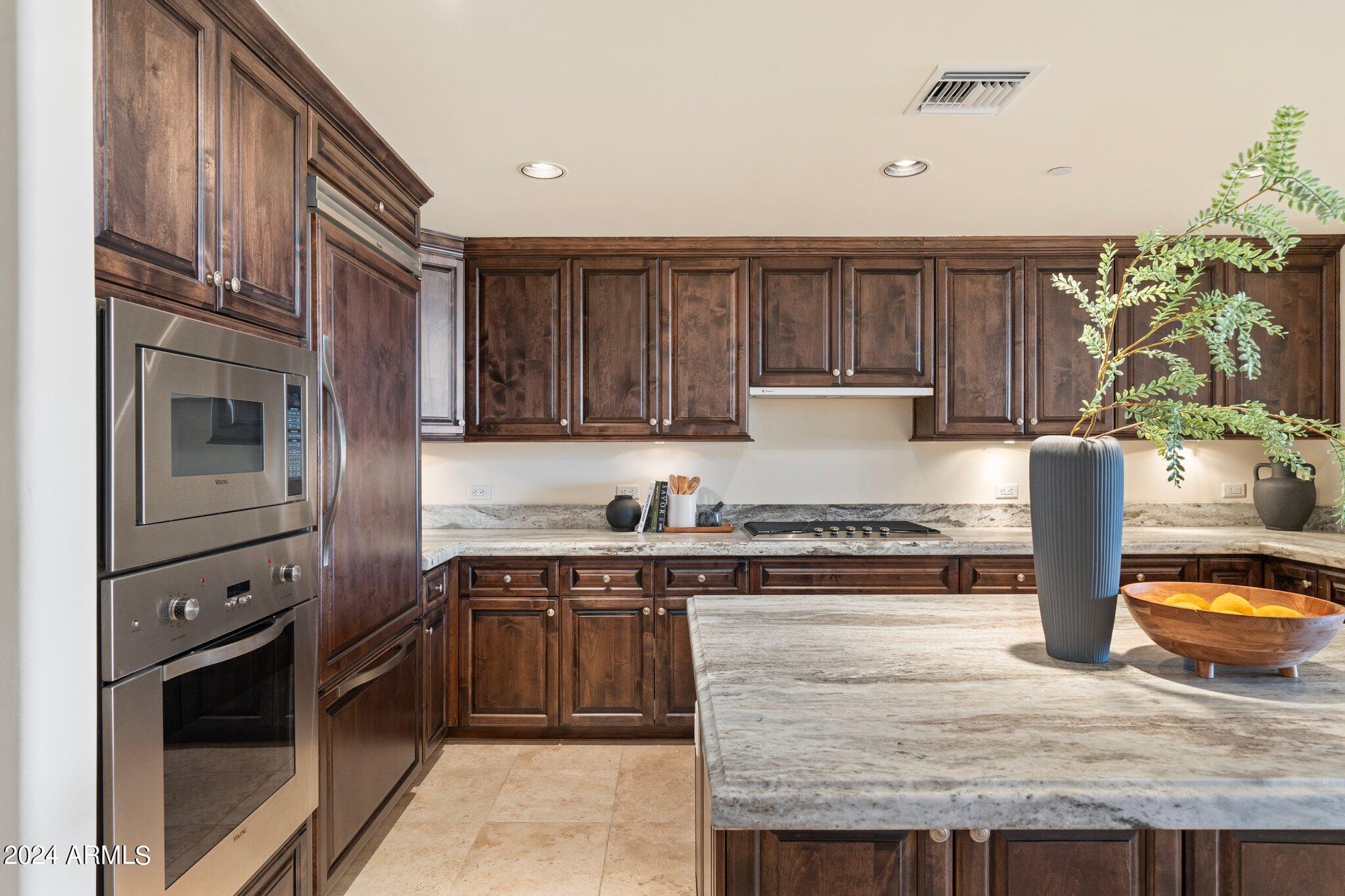 7175 E CAMELBACK Road, 907