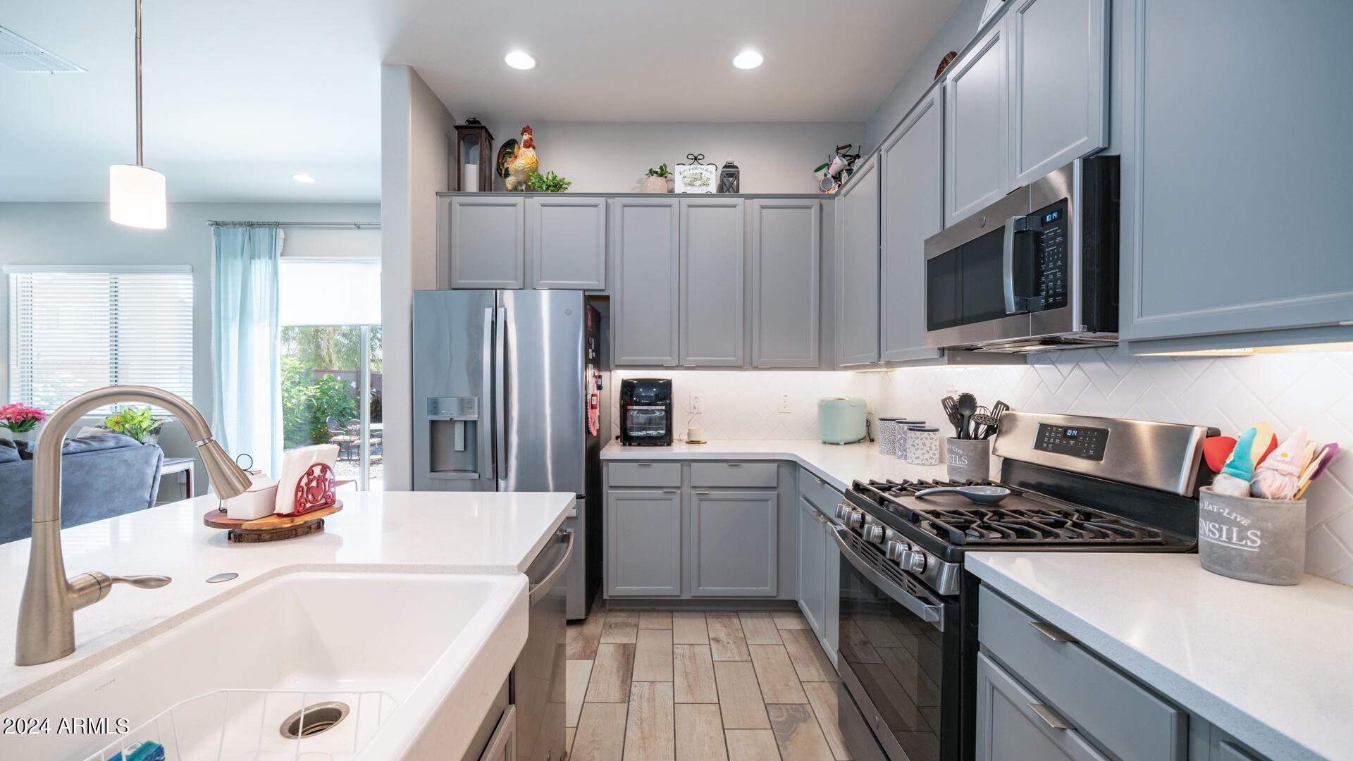 20907 W BERKELEY Road