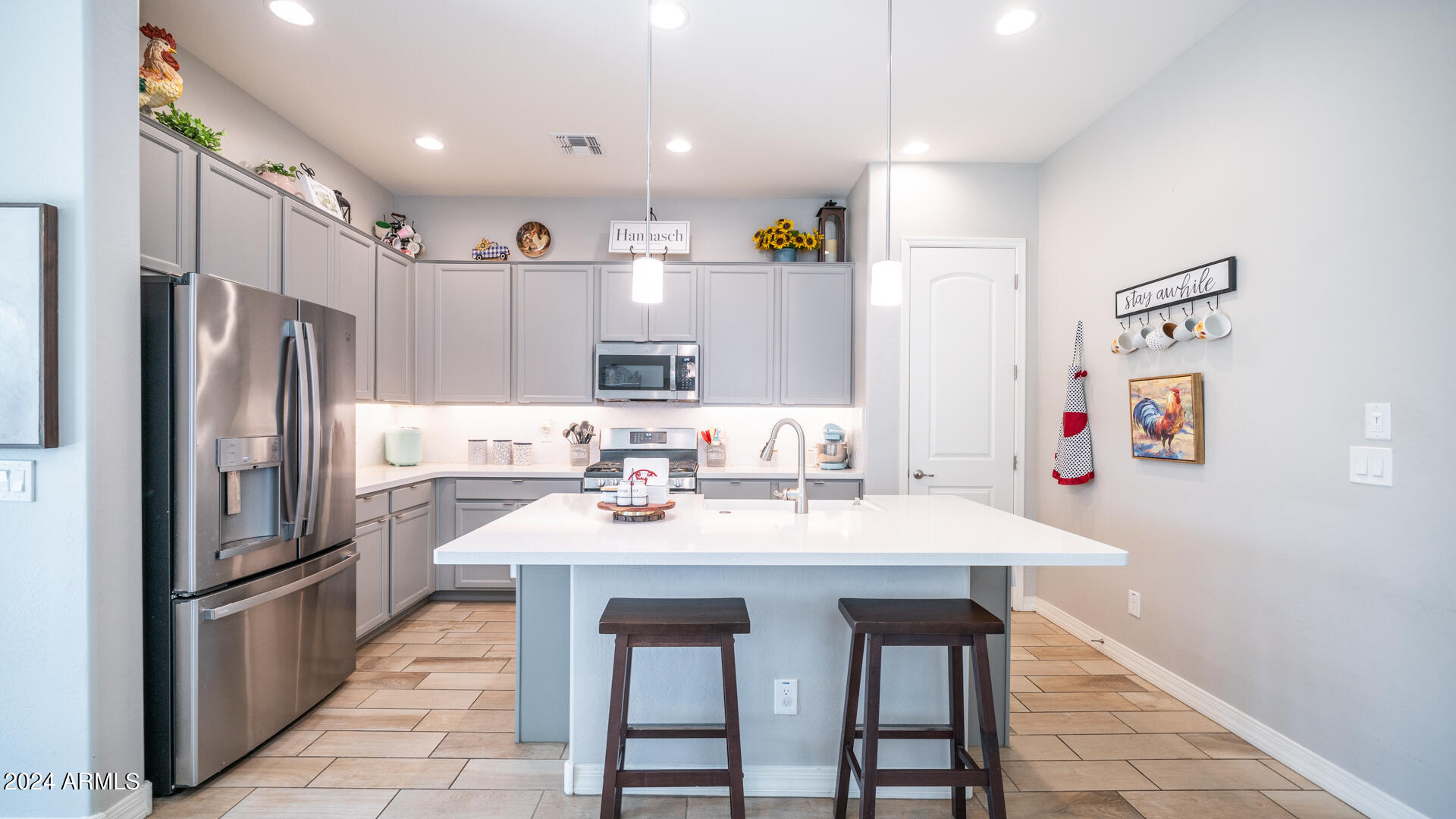 20907 W BERKELEY Road