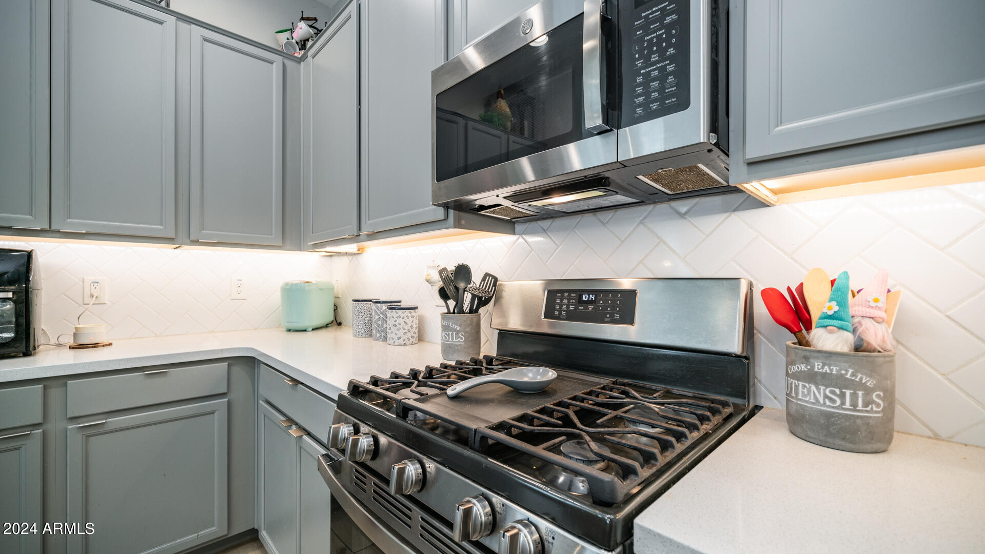 20907 W BERKELEY Road