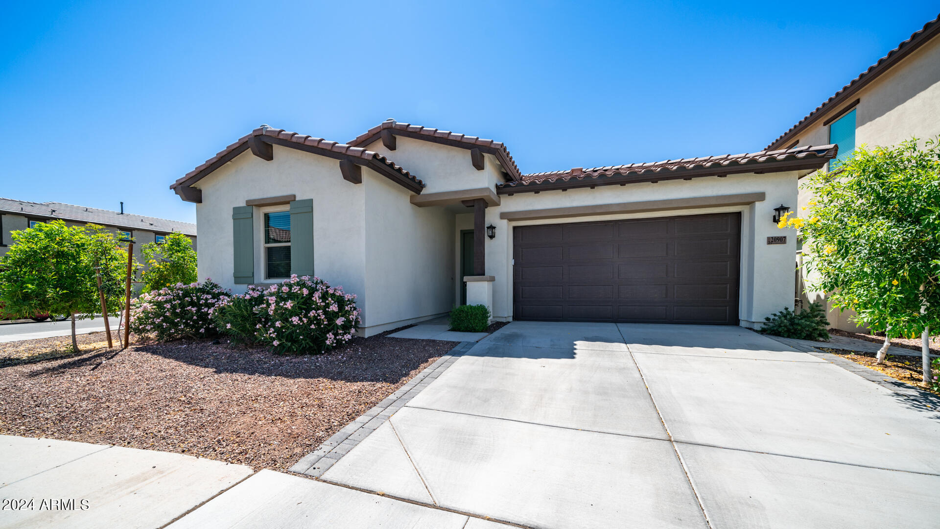 20907 W BERKELEY Road