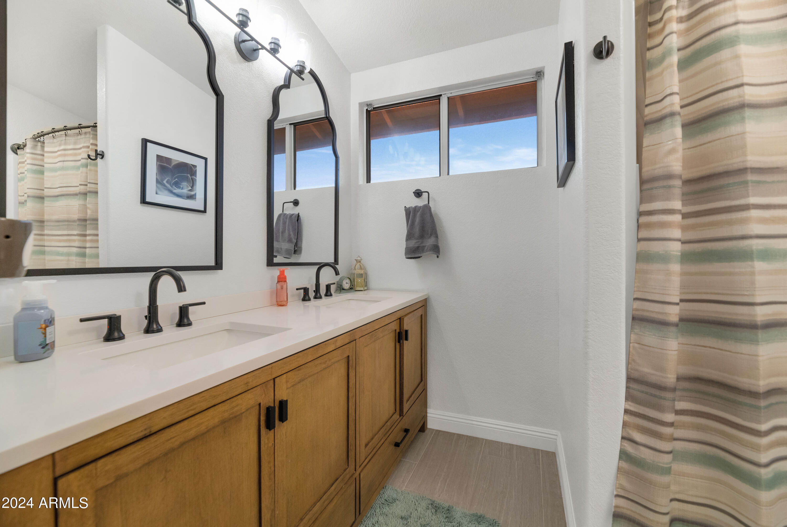 1731 E WINDSONG Drive