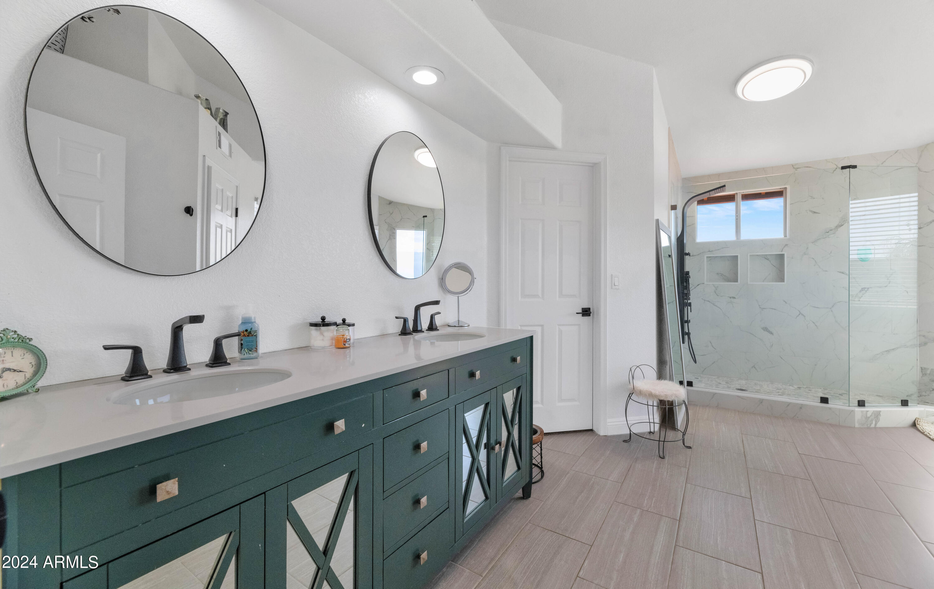 1731 E WINDSONG Drive