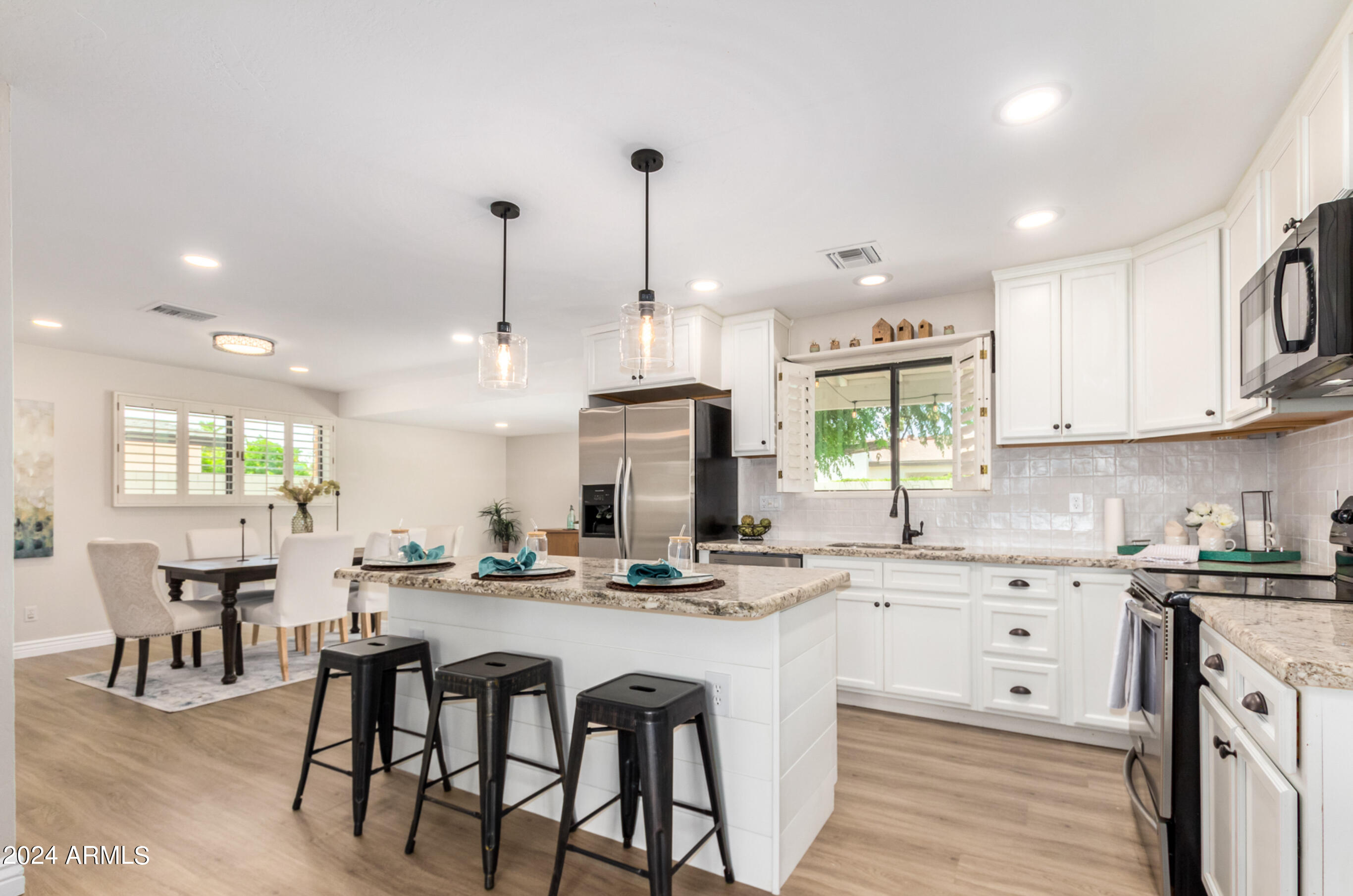 5150 E POINSETTIA Drive