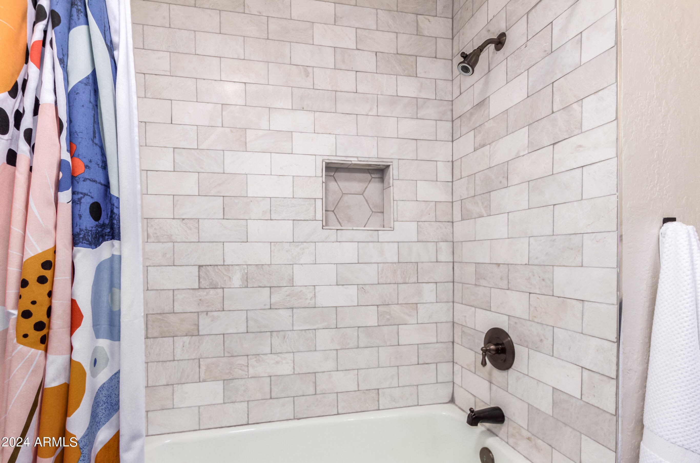 5150 E POINSETTIA Drive