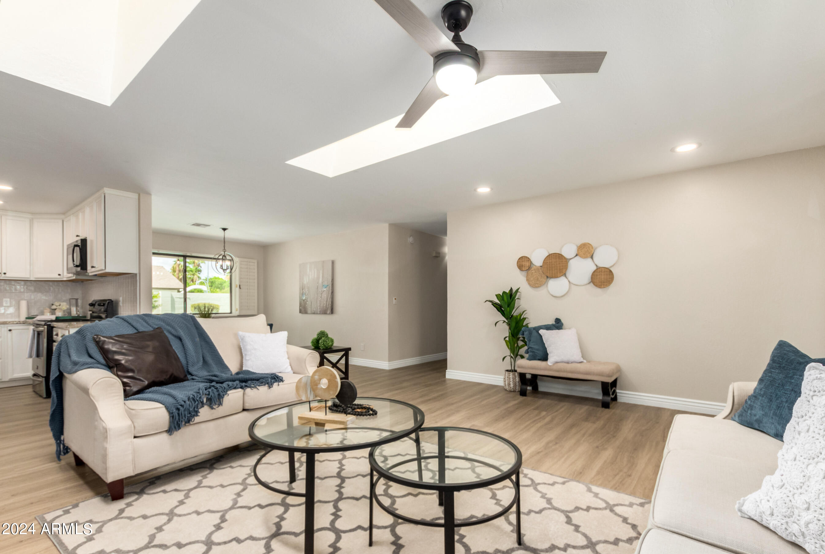 5150 E POINSETTIA Drive