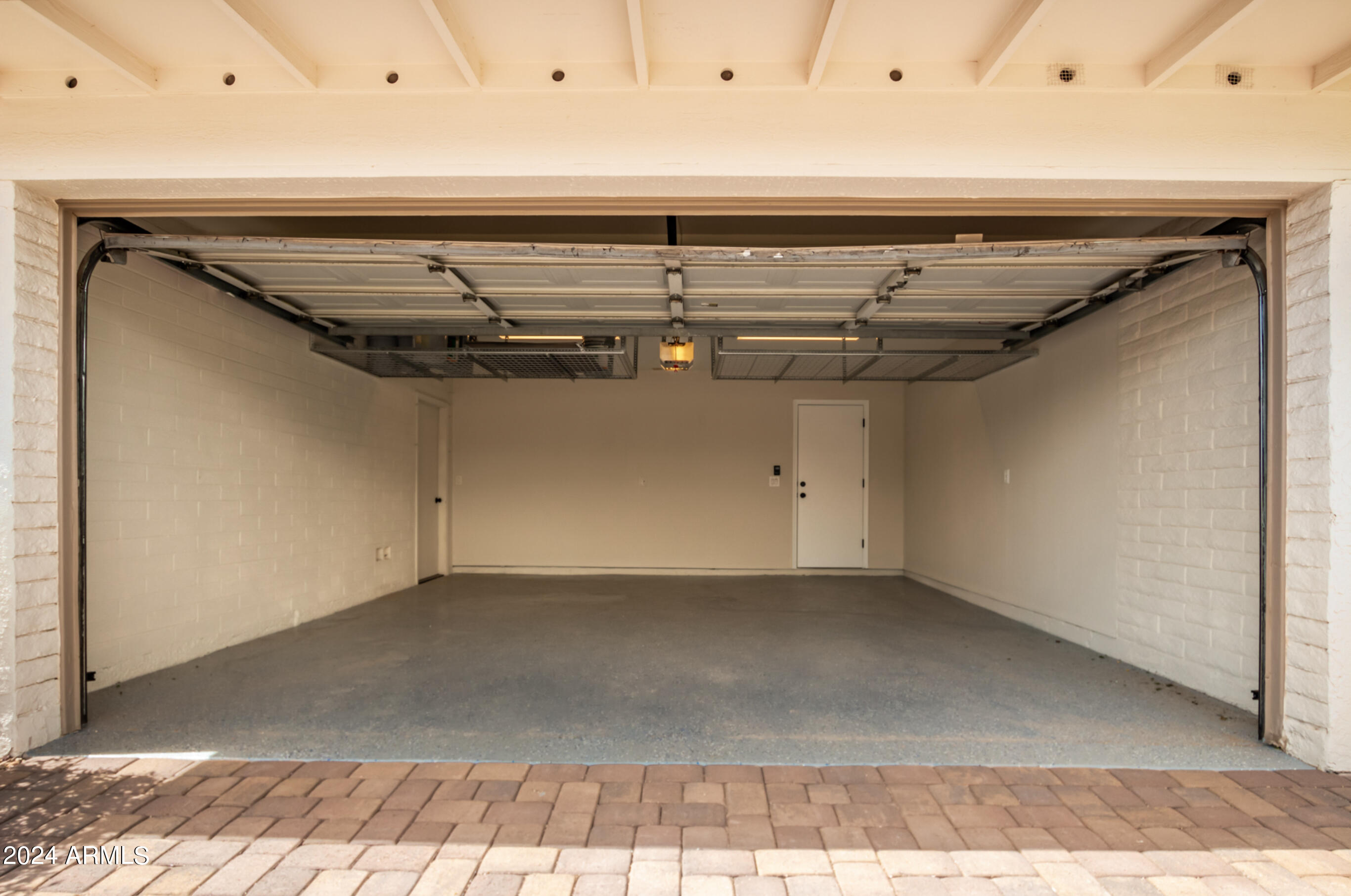 5150 E POINSETTIA Drive