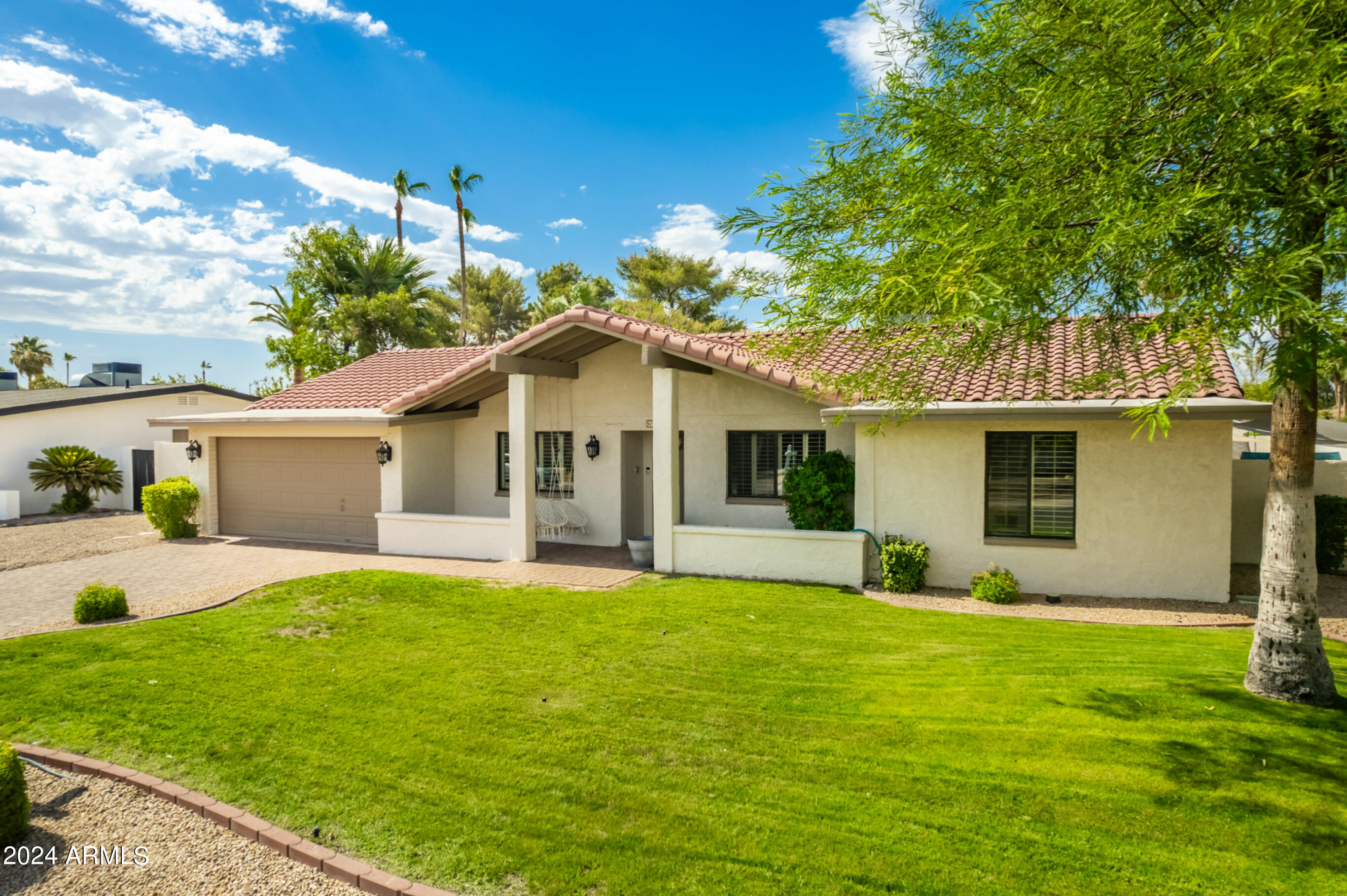 5150 E POINSETTIA Drive