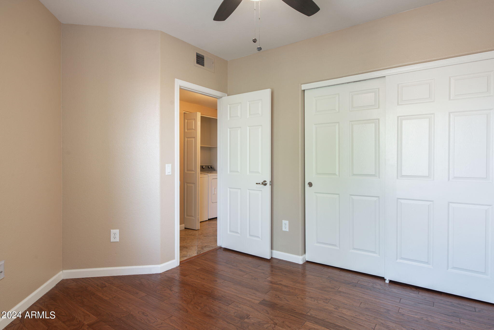 4925 E Desert Cove Avenue 233