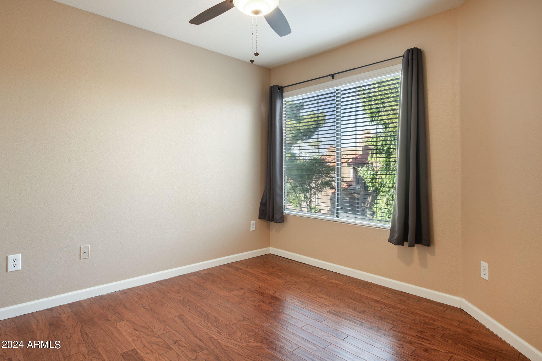 4925 E Desert Cove Avenue 233