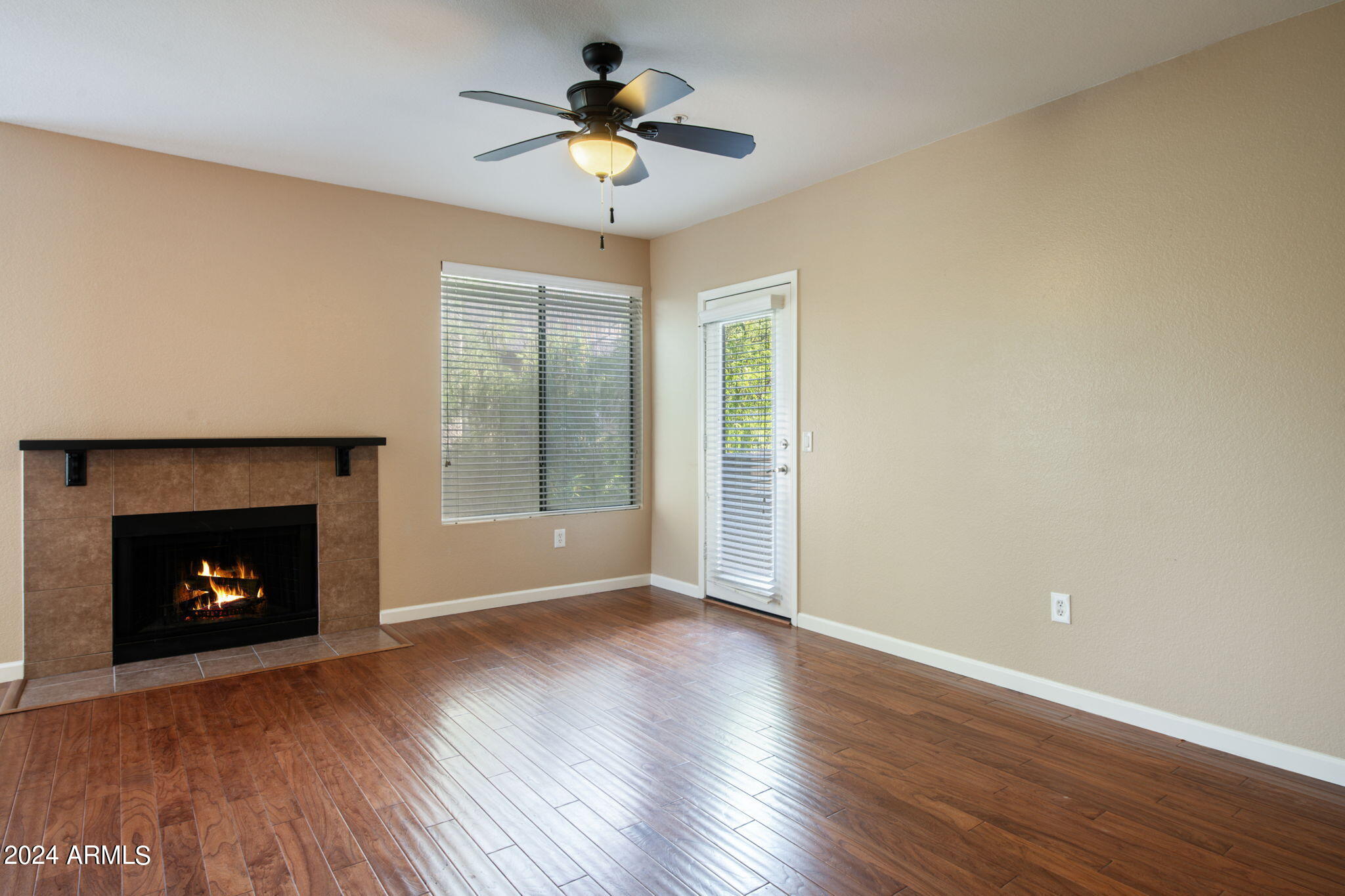 4925 E Desert Cove Avenue 233
