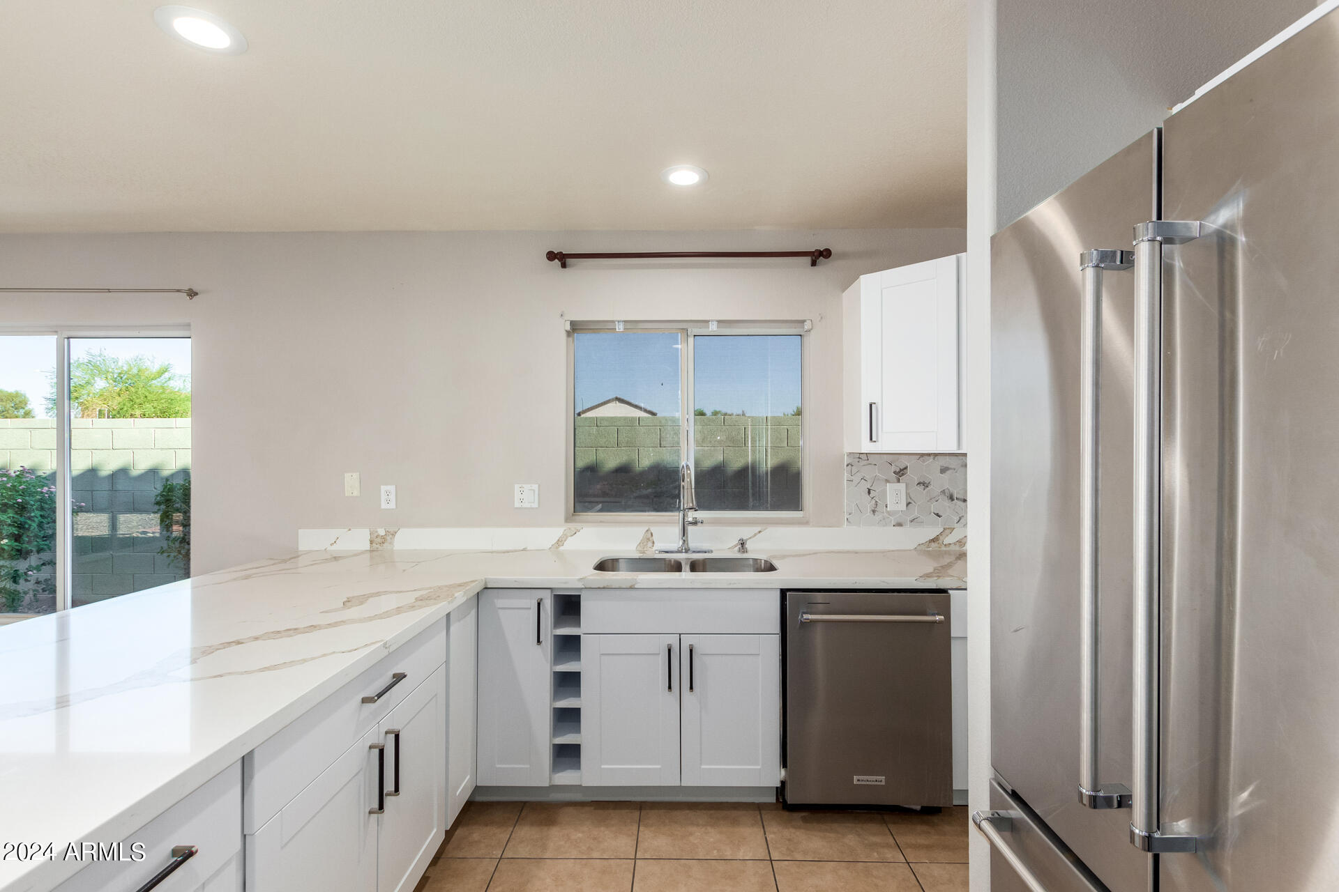 865 S CHATSWORTH Circle