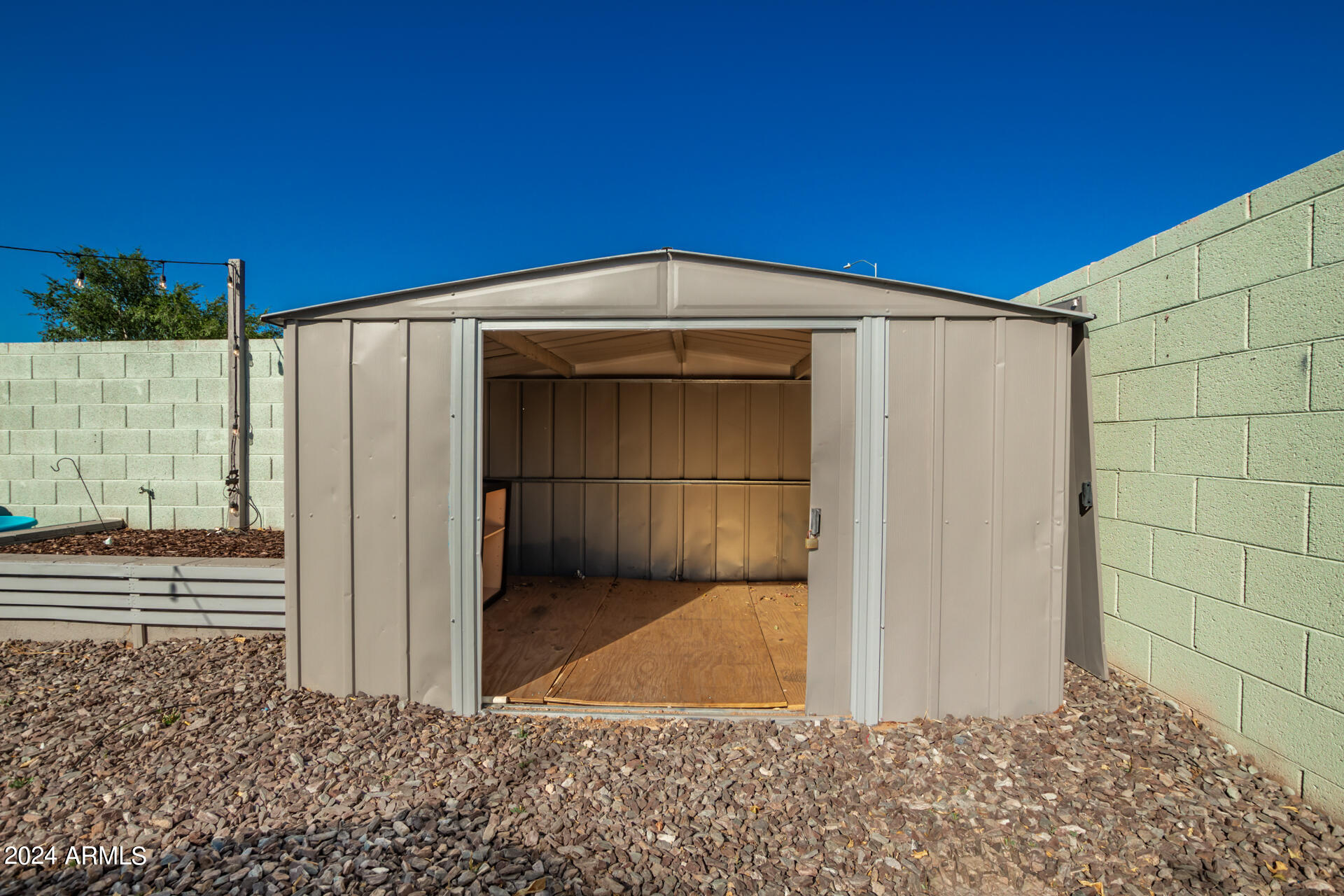 865 S CHATSWORTH Circle