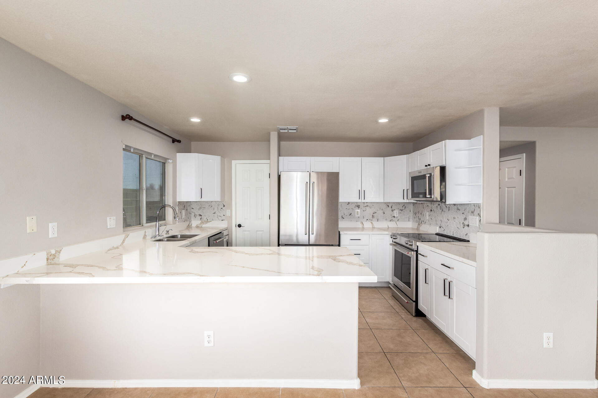 865 S CHATSWORTH Circle