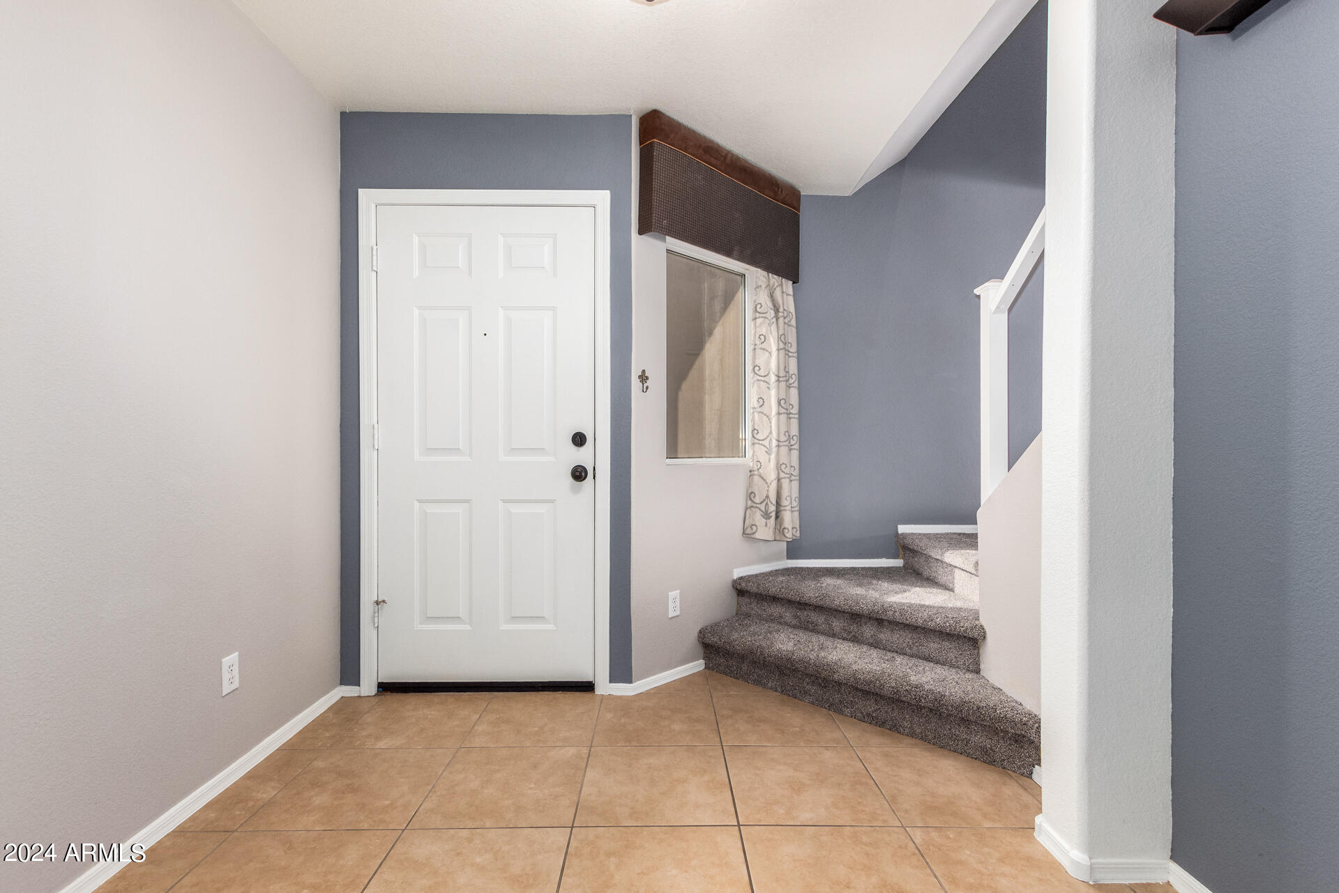 865 S CHATSWORTH Circle