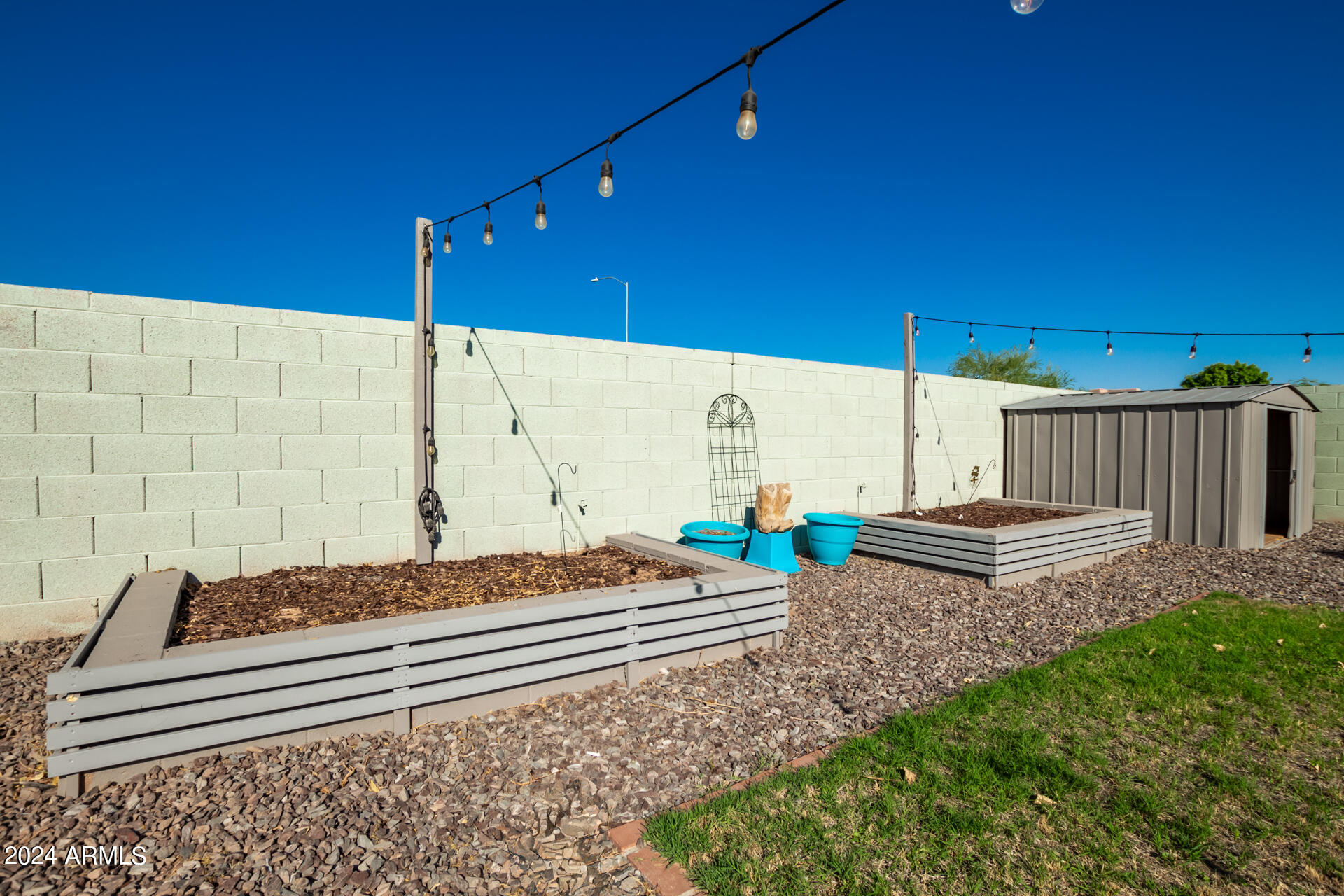 865 S CHATSWORTH Circle