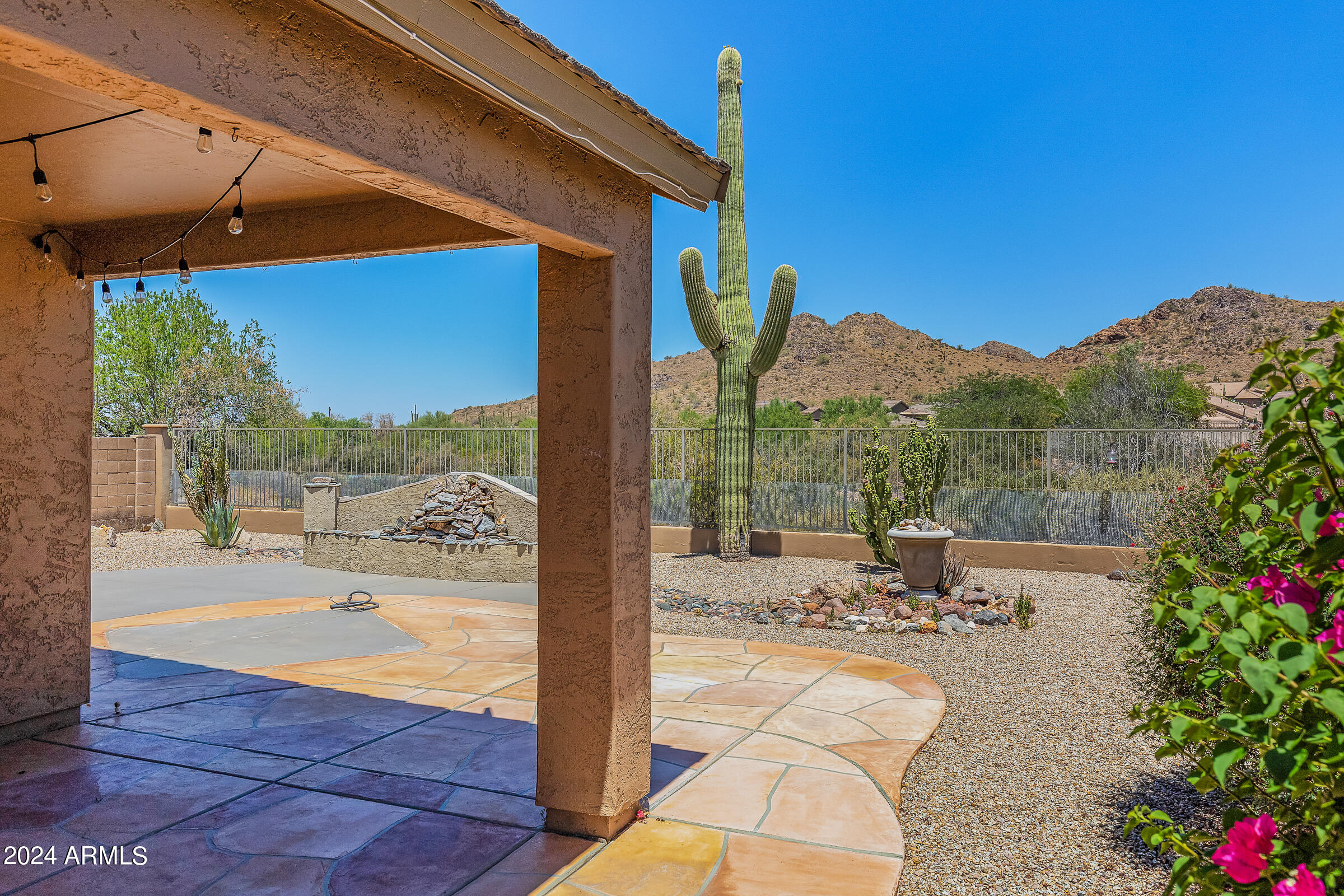 6590 E HACIENDA LA NORIA Lane