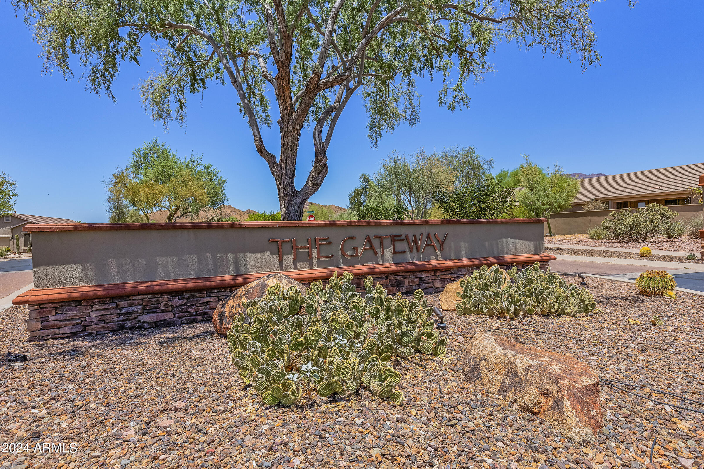 6590 E HACIENDA LA NORIA Lane