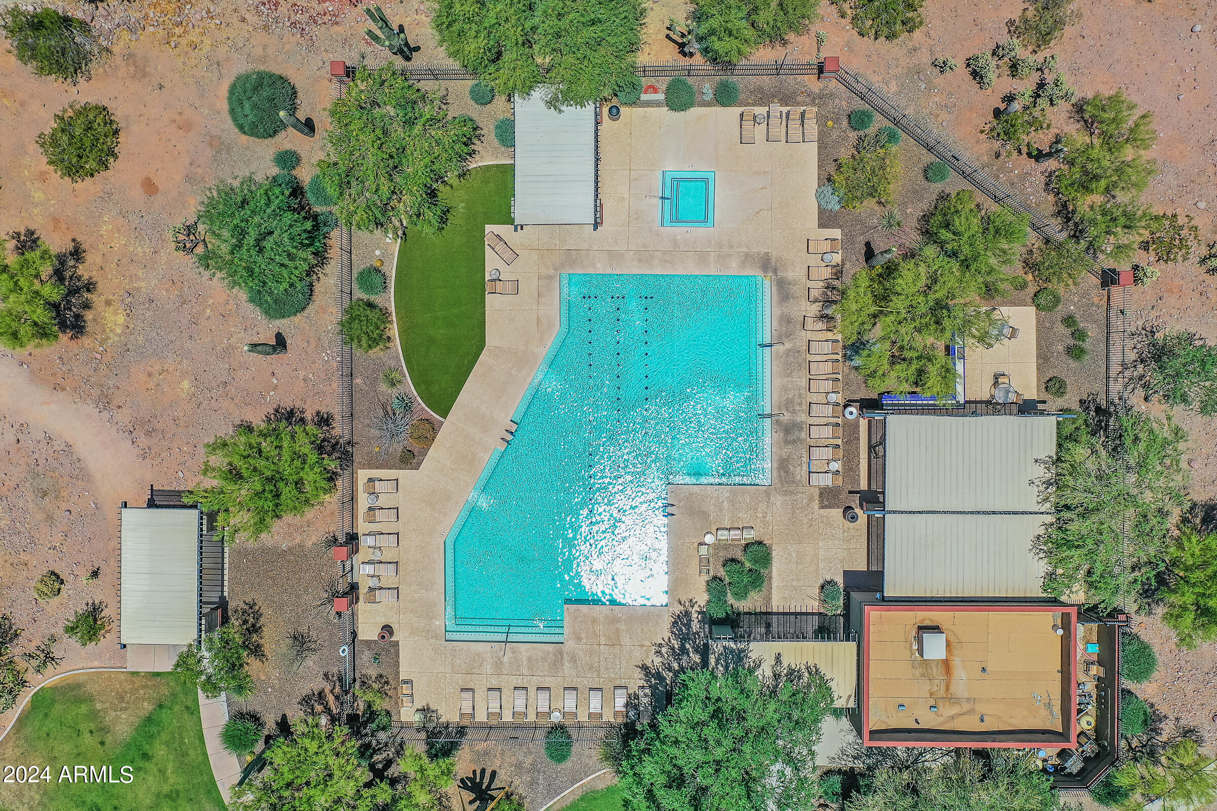 6590 E HACIENDA LA NORIA Lane