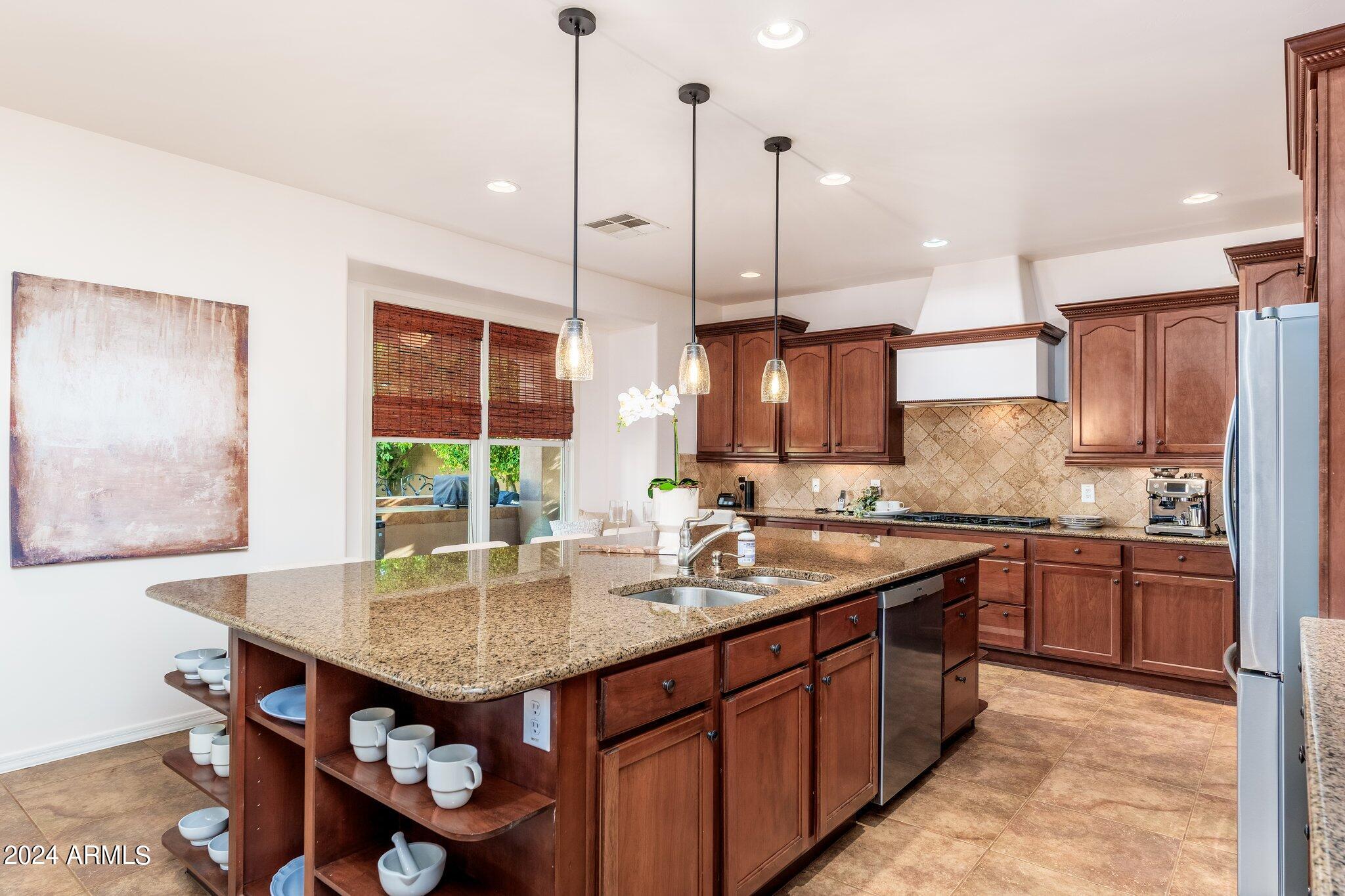 2269 E WISTERIA Drive