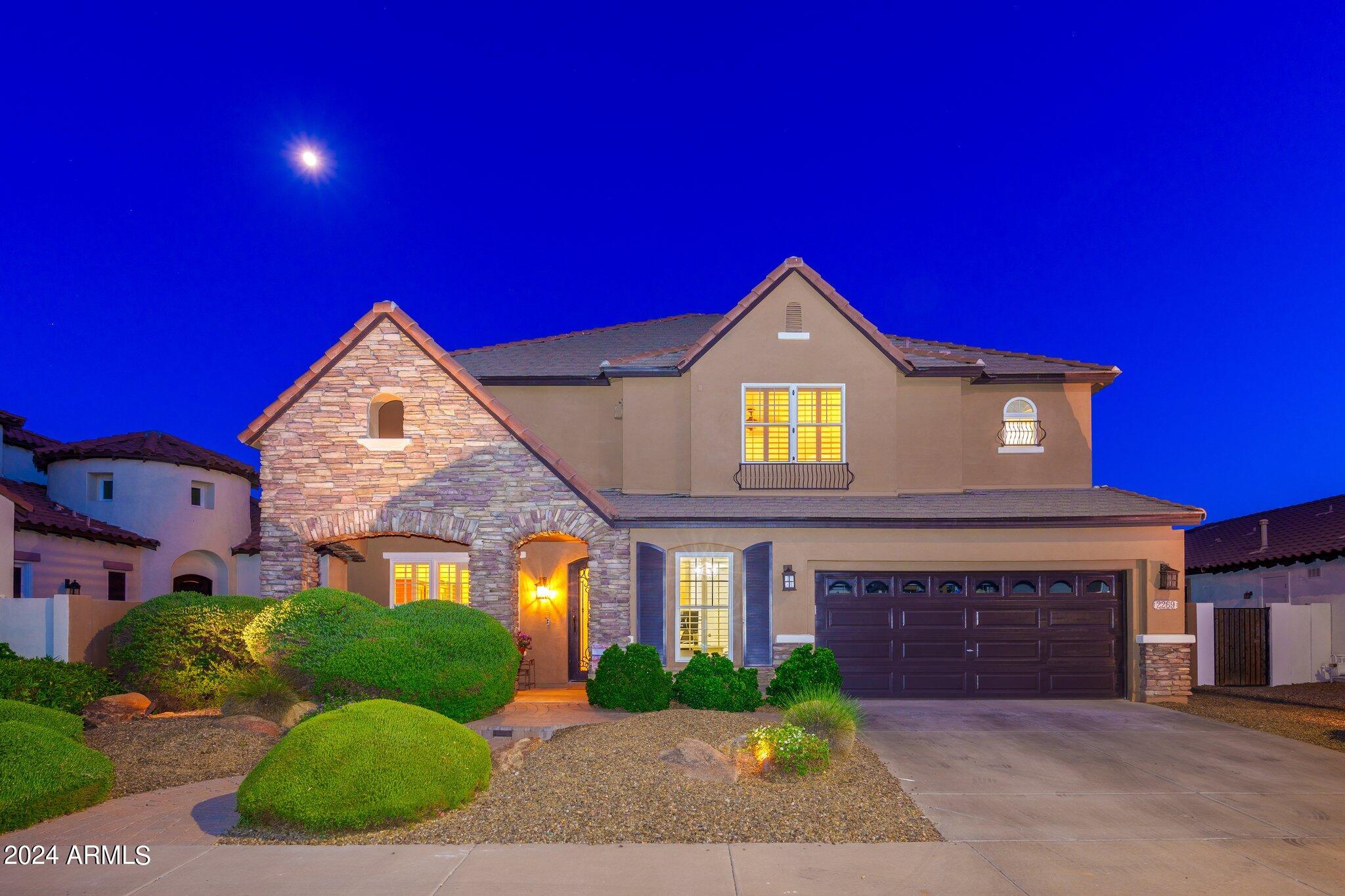 2269 E WISTERIA Drive