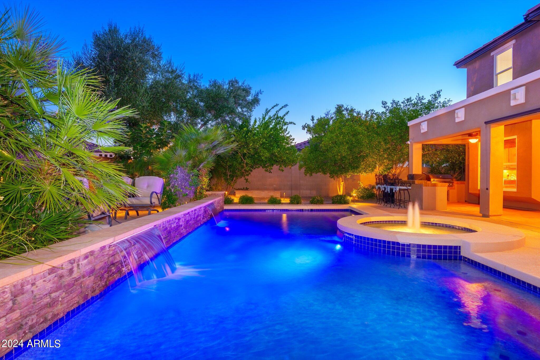 2269 E WISTERIA Drive