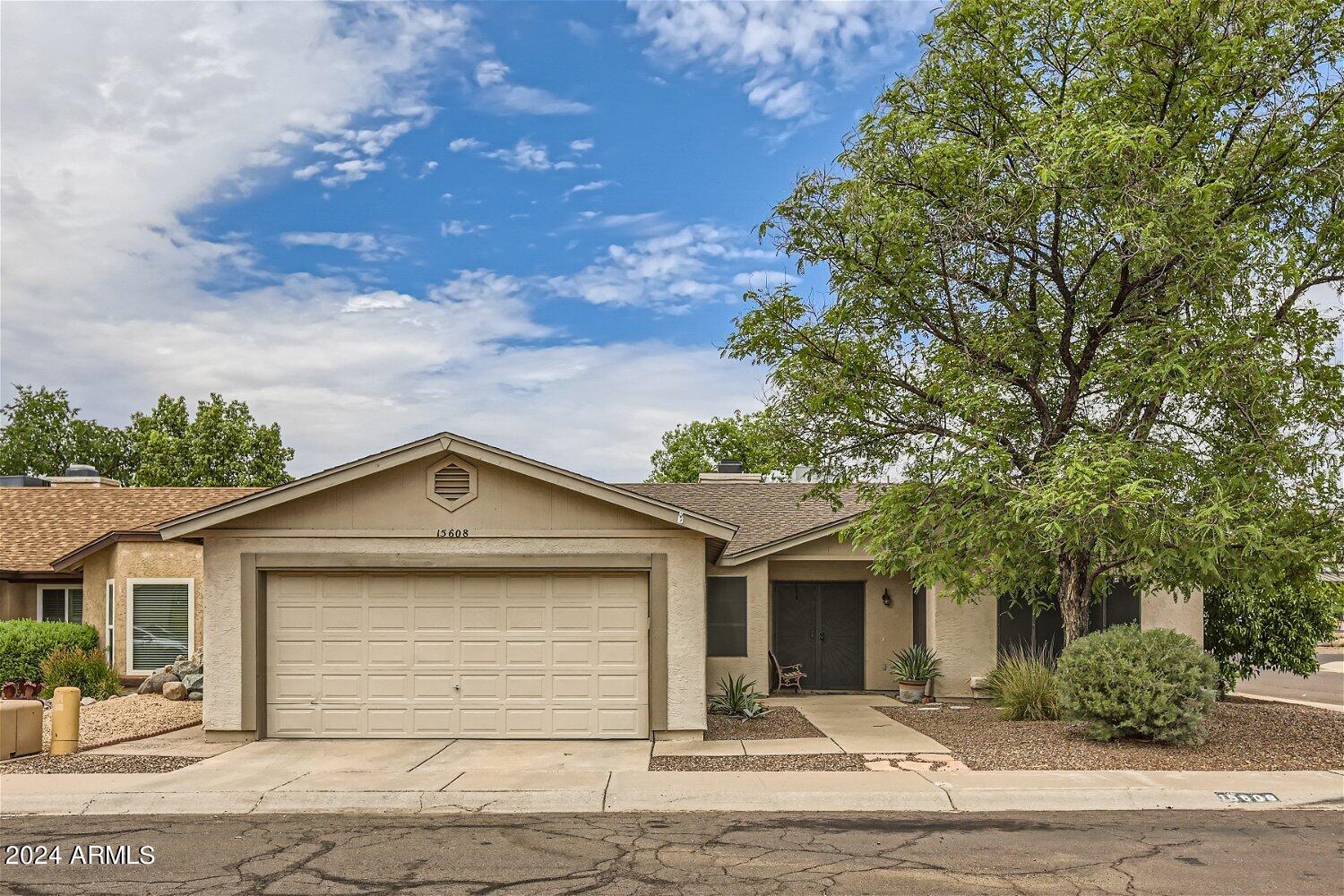 15608 N 38TH Place N