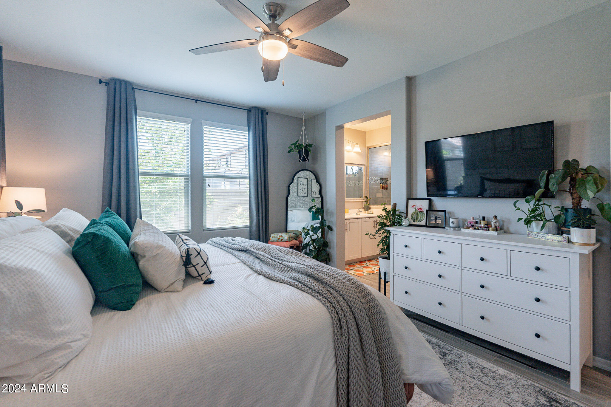 8523 W FLEETWOOD Lane