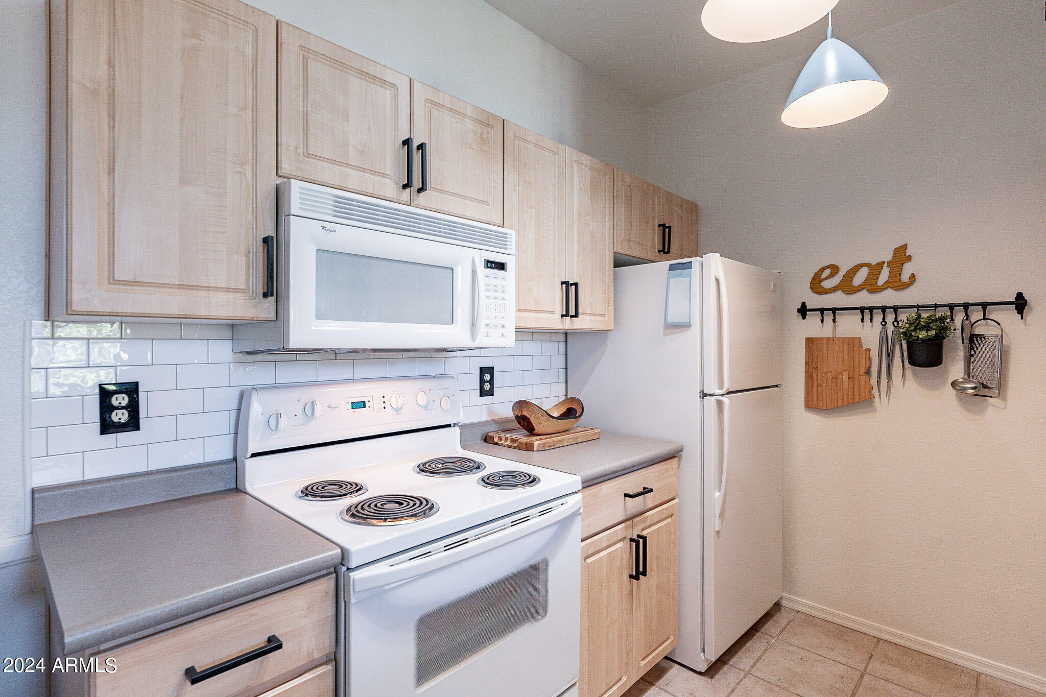 9600 N 96TH Street, 271